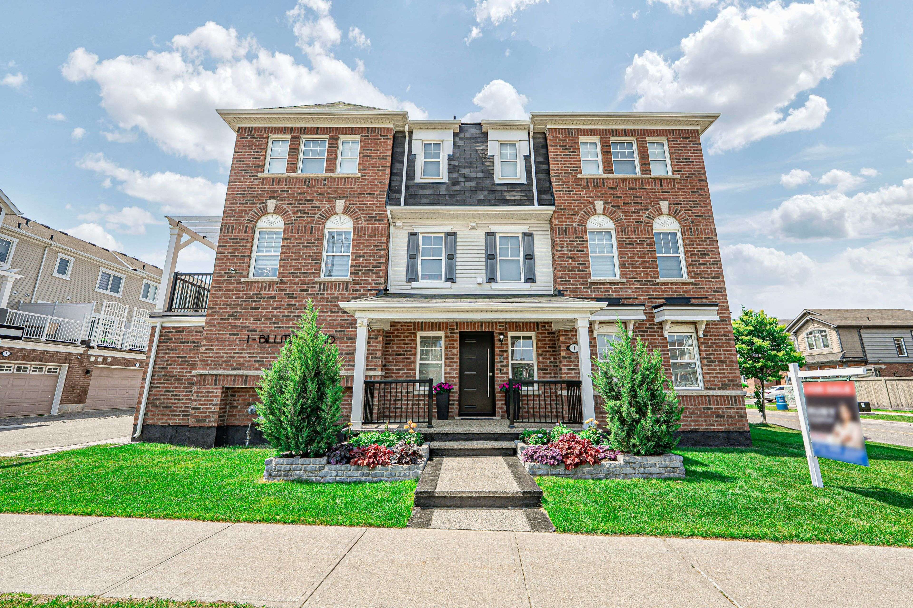 Brampton, ON L7A 4G8,1 Billiter RD