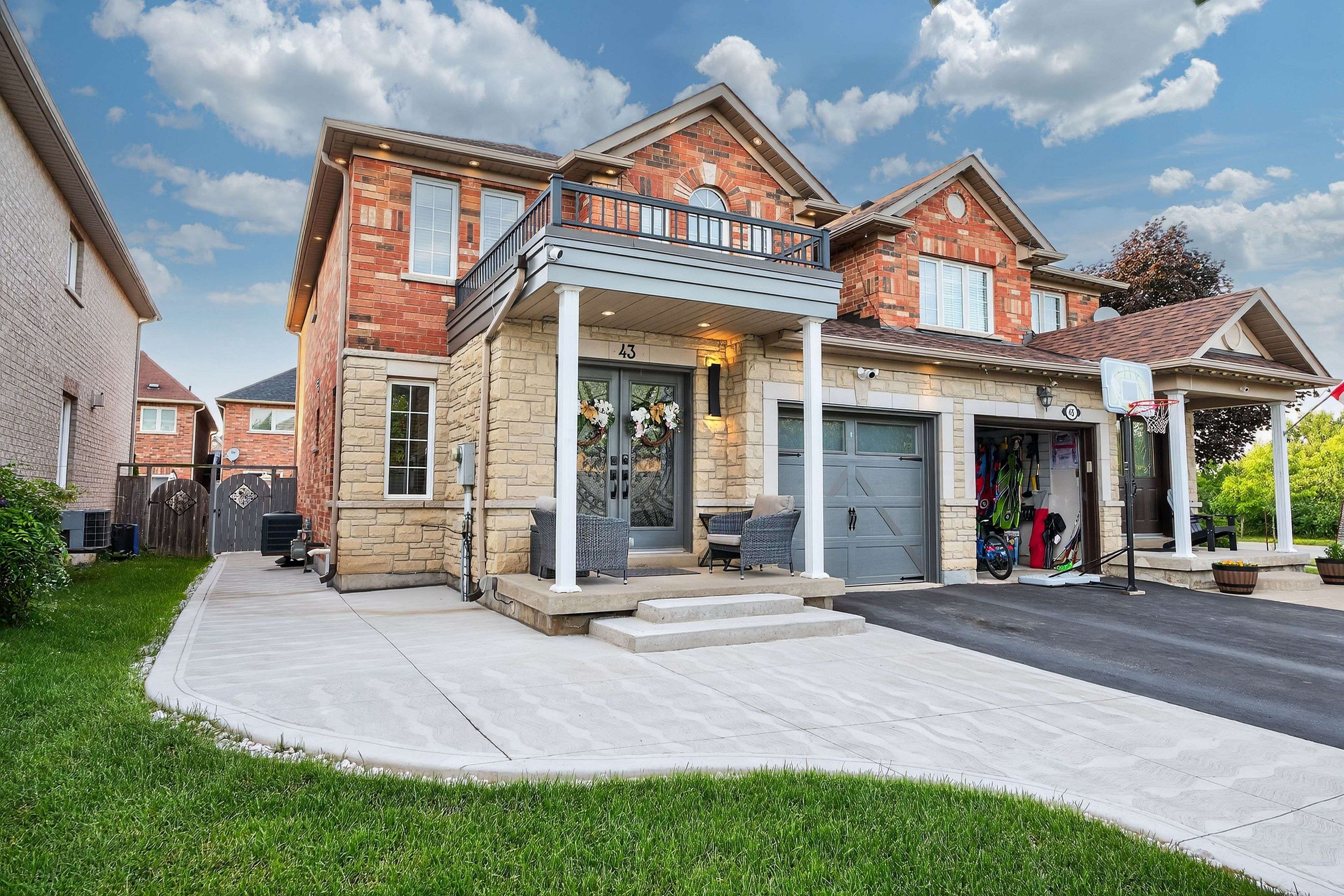 43 Mowat CRES, Halton Hills, ON L7G 0A2