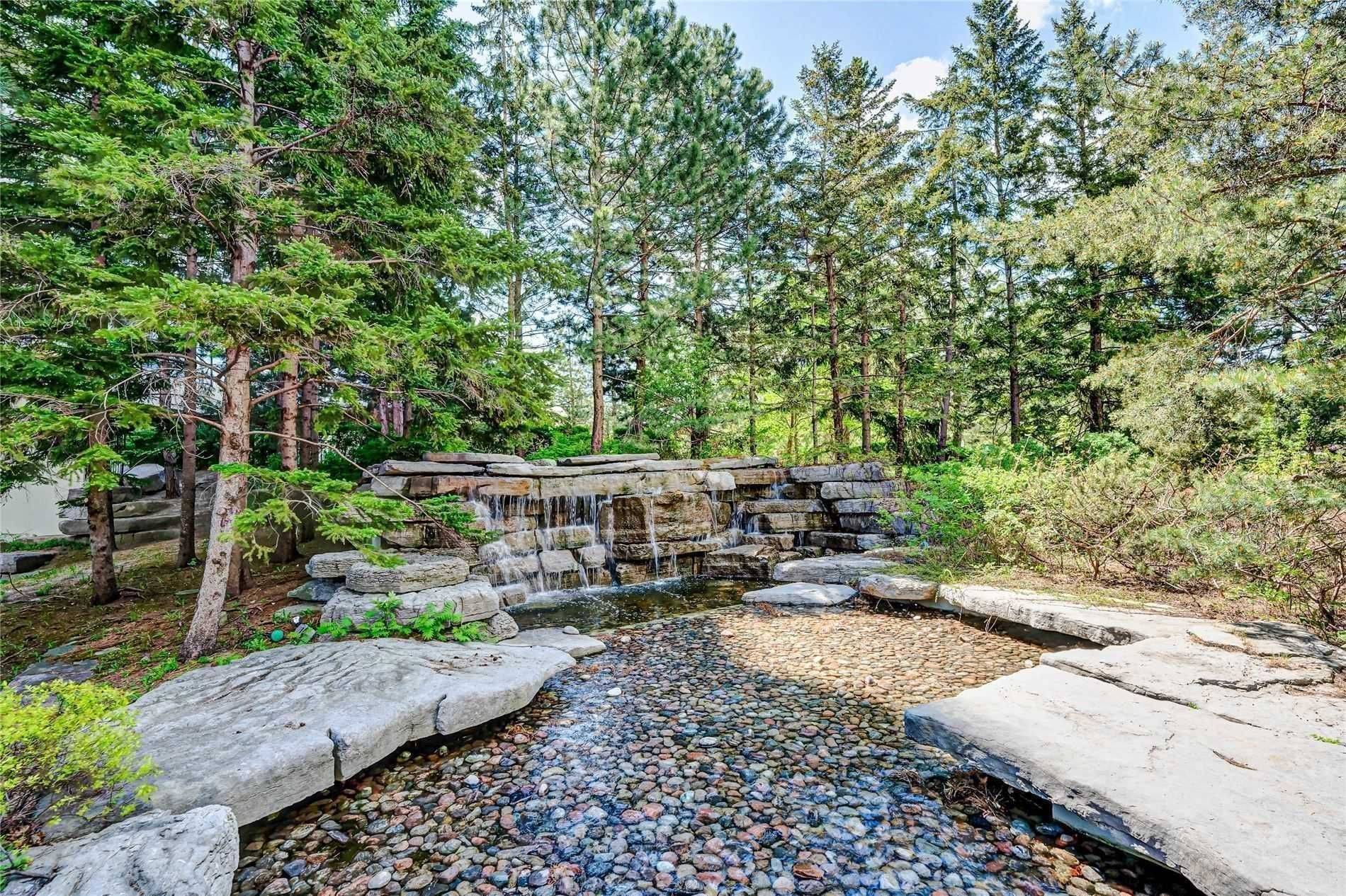 Brampton, ON L6S 5K7,24 Hanover RD #908
