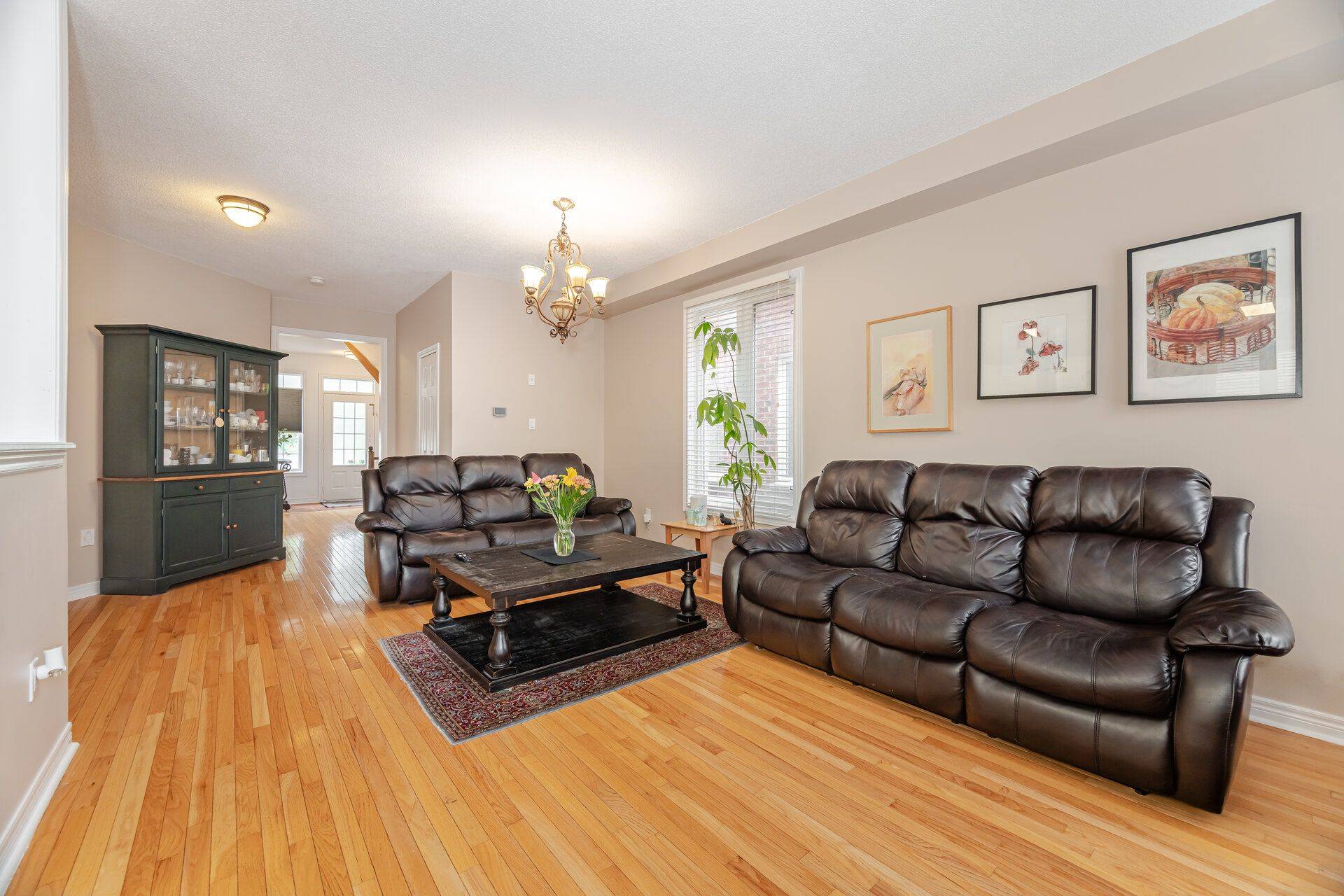 Brampton, ON L6V 4P5,75 Harbourtown CRES