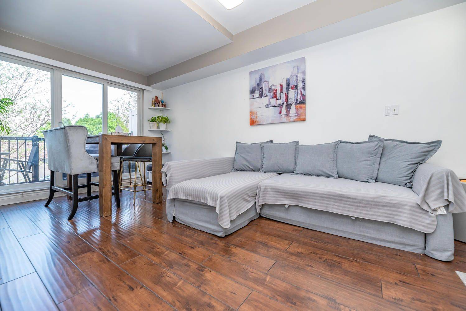 3045 Finch AVE W #2093, Toronto W05, ON M9M 0A5
