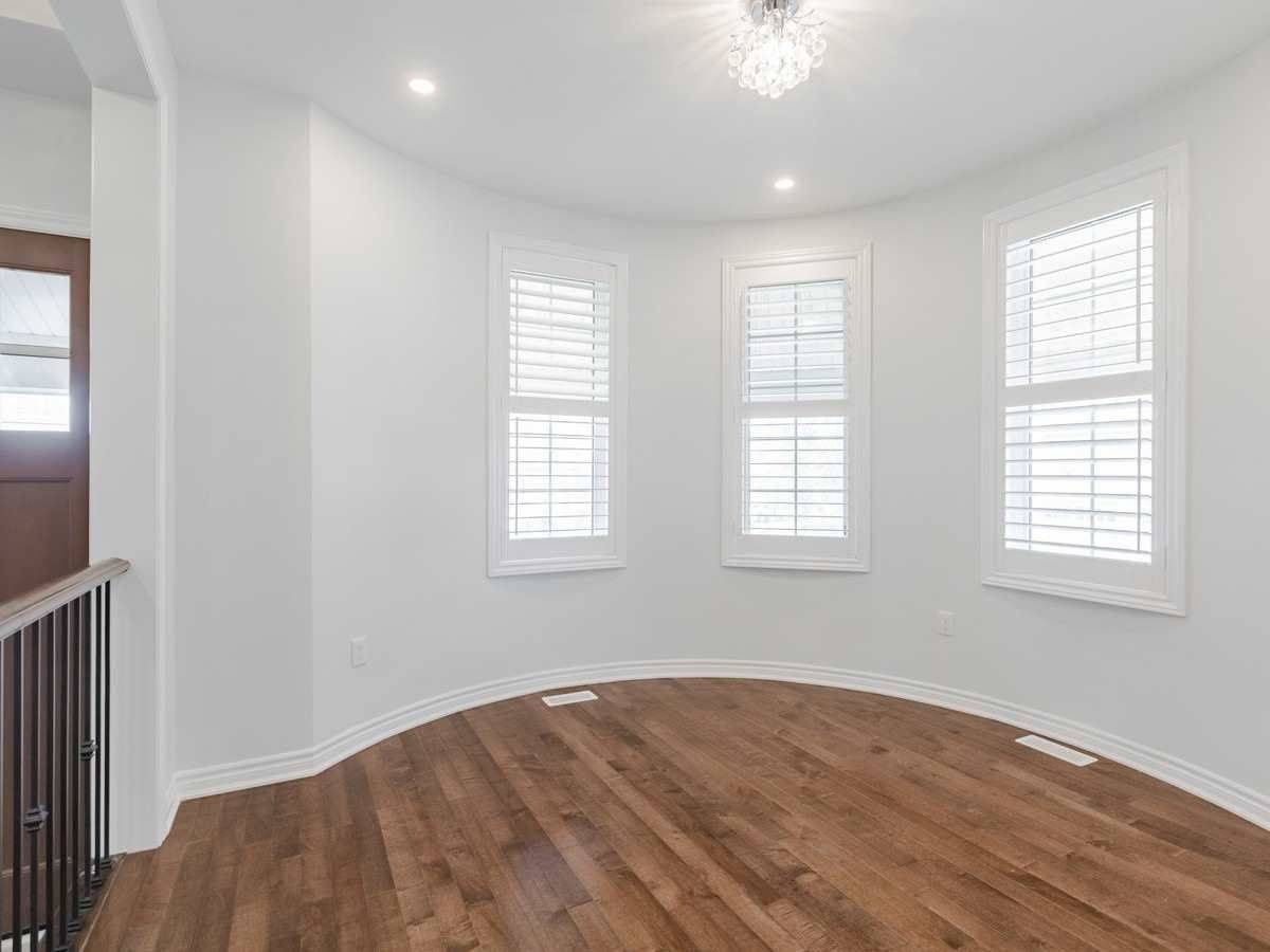 Milton, ON L9T 8A9,485 Pringle AVE #18