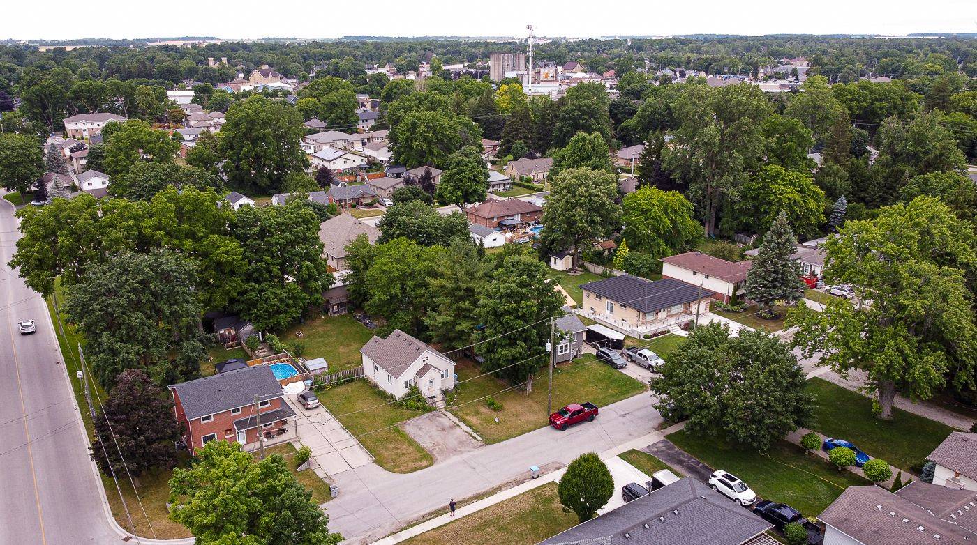 Strathroy-caradoc, ON N7G 1H1,173 High ST W
