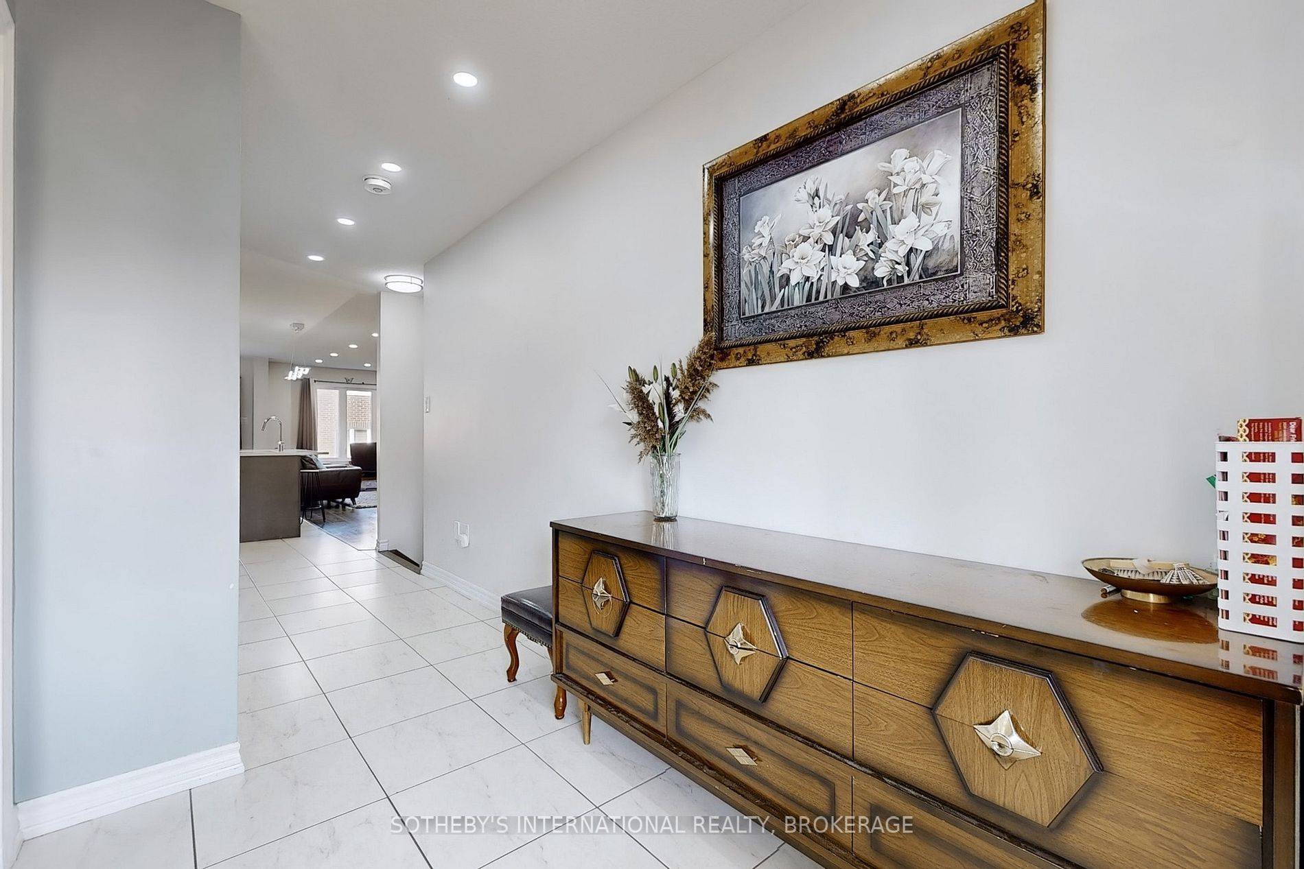 Niagara Falls, ON L2H 3R5,7784 White Pine CRES