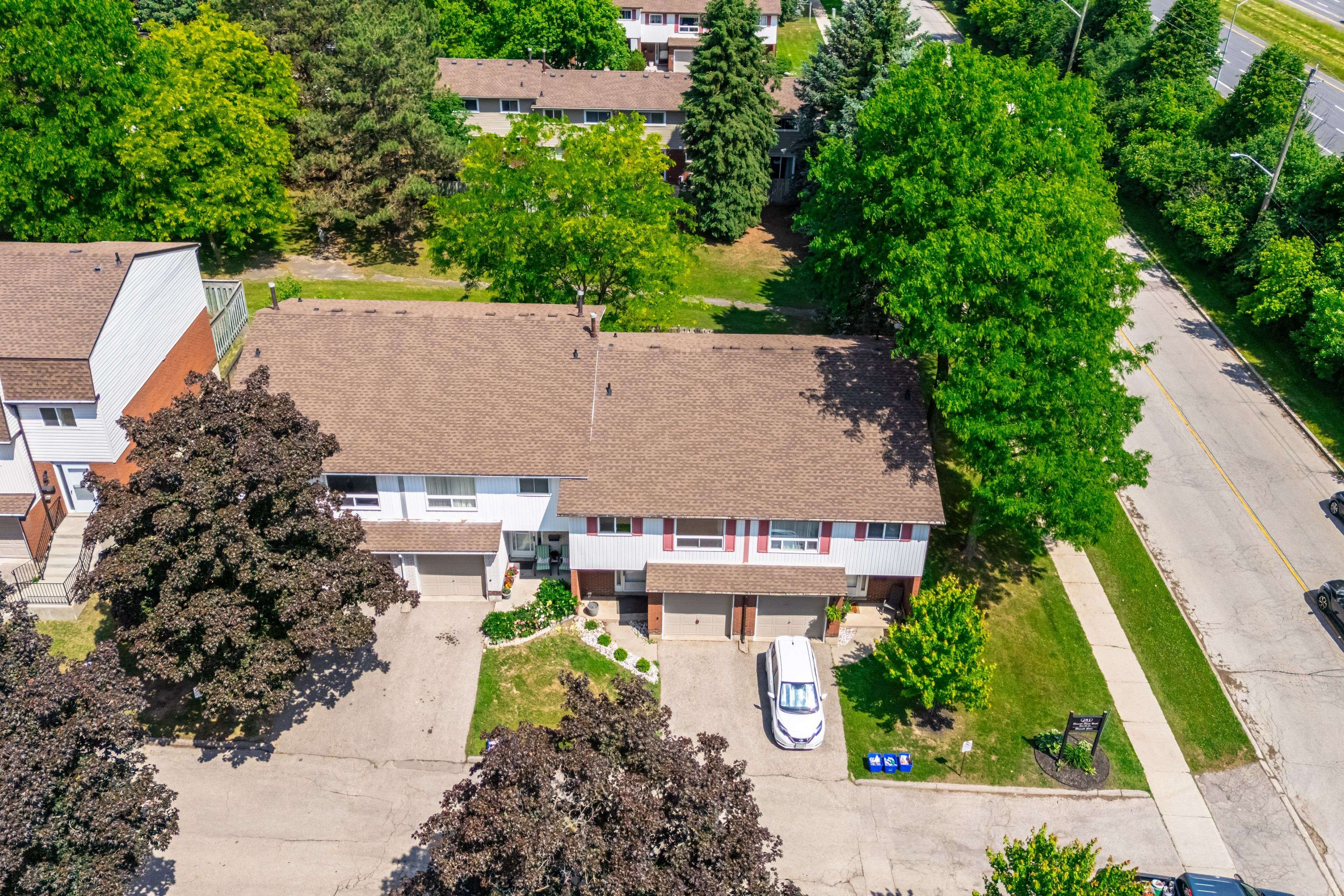 281 Bluevale ST N #23, Waterloo, ON N2J 4L8