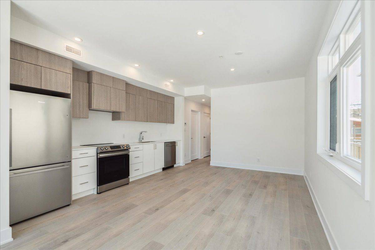 Carlingwood - Westboro And Area, ON K2A 1X4,683 Melbourne AVE