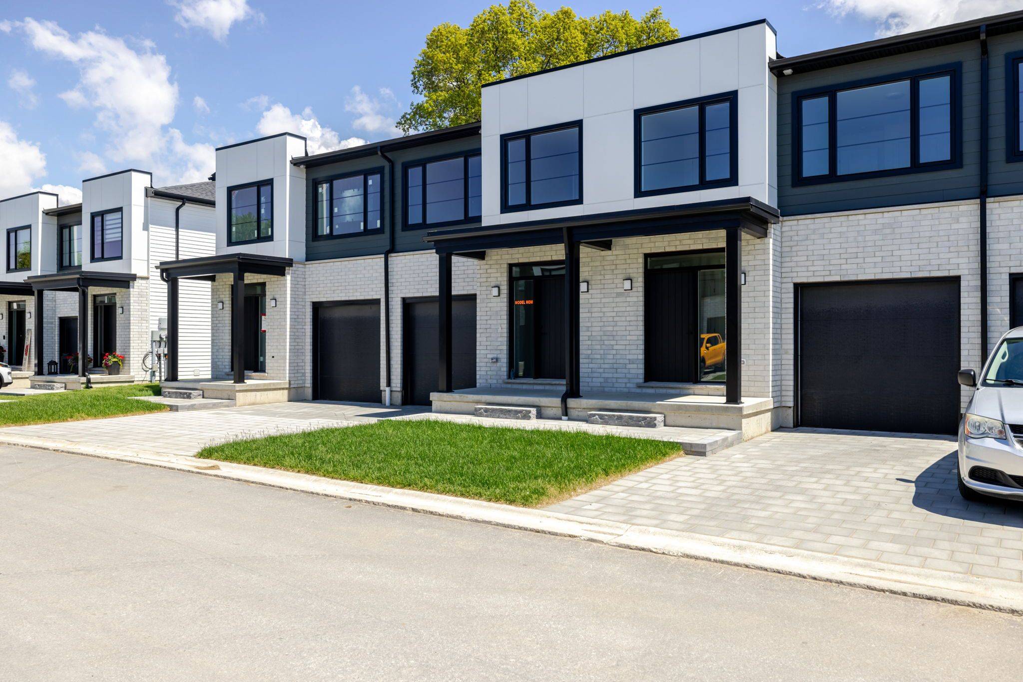 Strathroy-caradoc, ON N7G 0C1,101 SWALES AVE #20