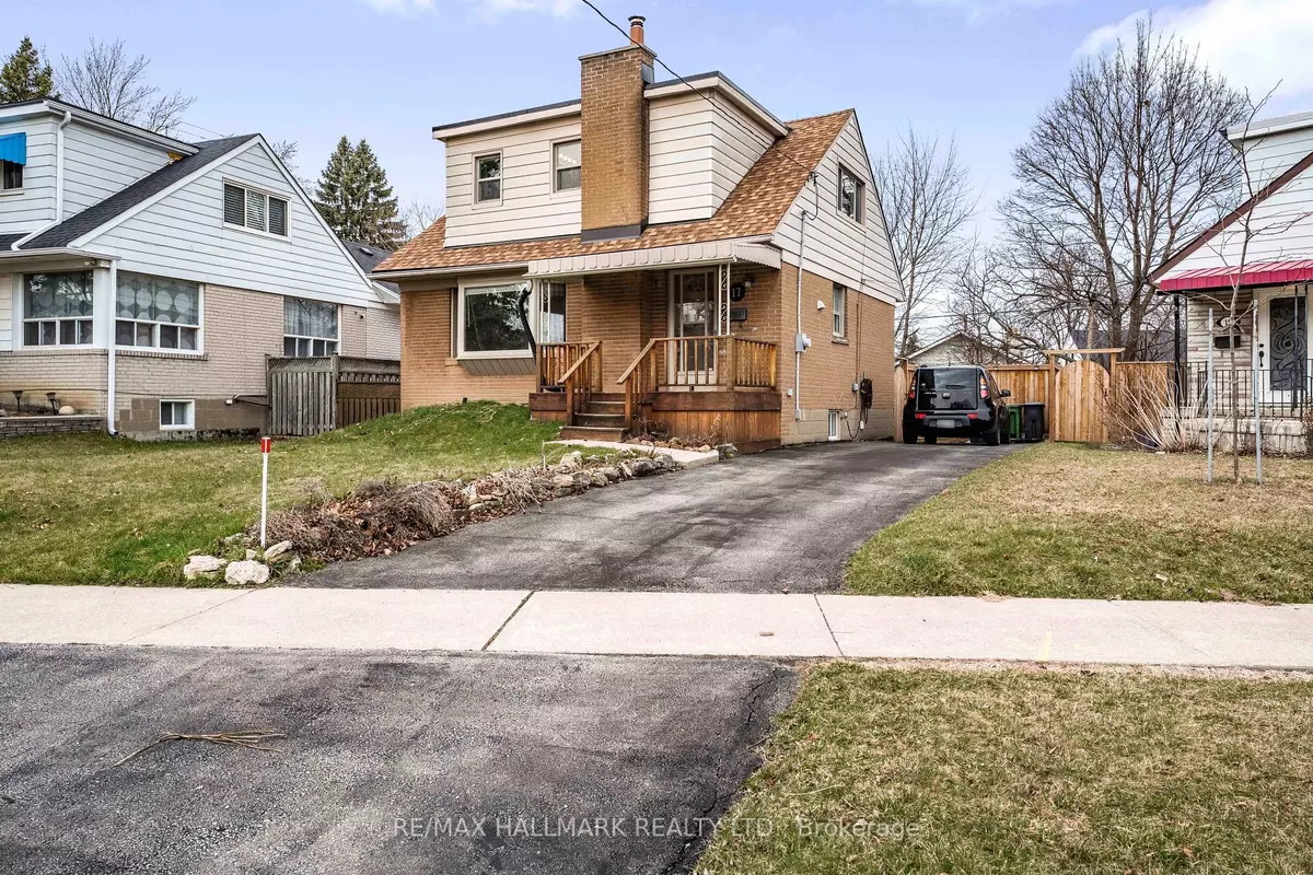 Toronto W10, ON M9W 2B8,17 Tofield CRES