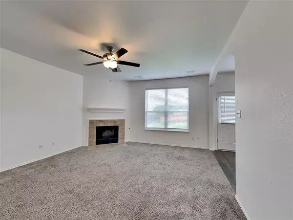 Fort Worth, TX 76244,11840 Porcupine Drive