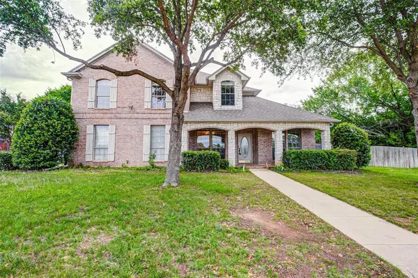 5601 Hidden Oaks Drive, Colleyville, TX 76034