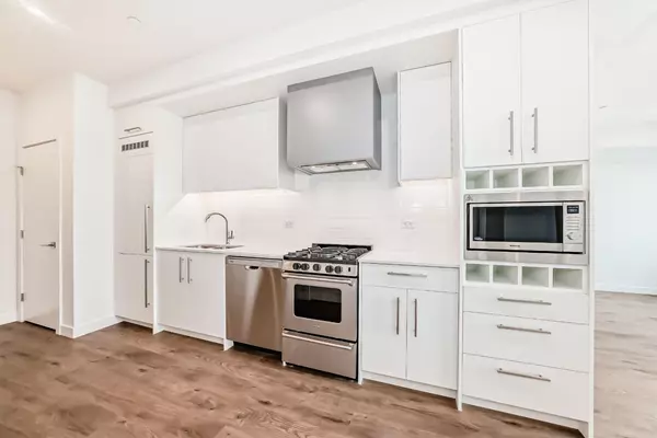 Calgary, AB T3H6M1,8230 Broadcast AVE Southwest #411