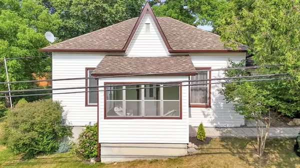 Newmarket, ON L3Y 3W5,313 Second ST