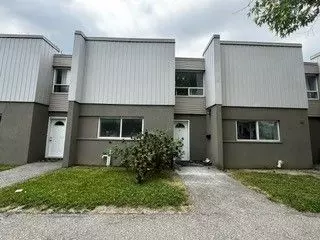 1 Lexington AVE #TH 53, Toronto W10, ON M9V 2G4