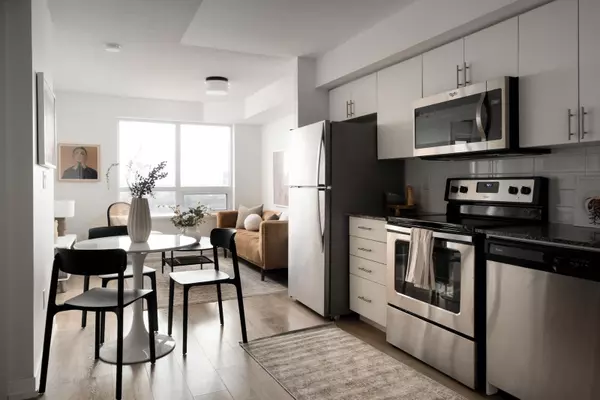 Toronto W02, ON M6H 0C2,1420 Dupont ST #1407