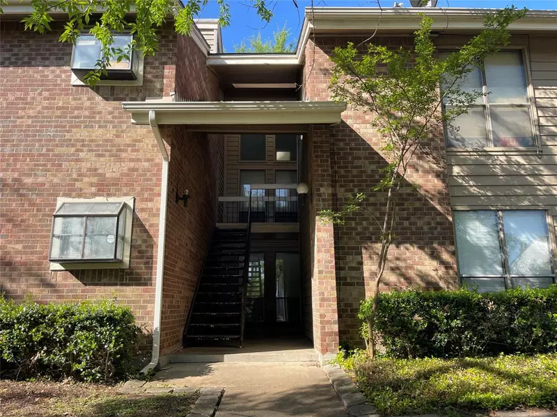 5750 Phoenix Drive #27, Dallas, TX 75231