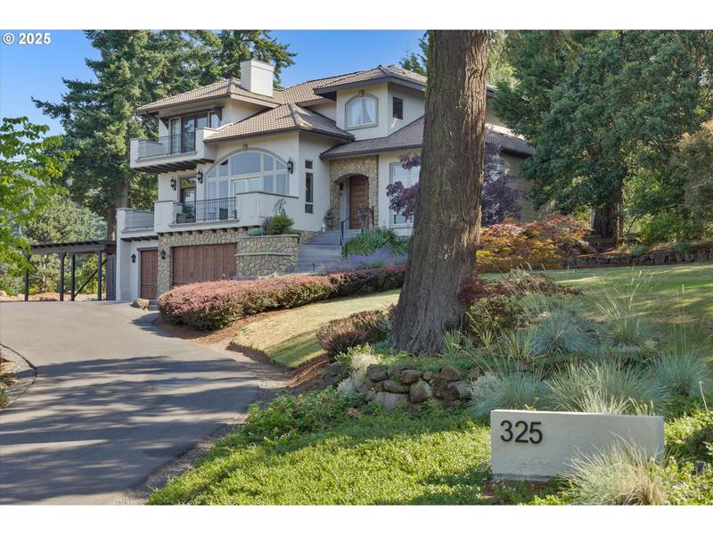 325 RIO VISTA DR, White Salmon, WA 98672