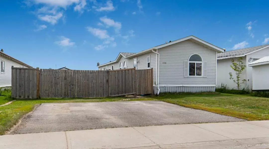9603 102 AVE, Clairmont, AB T8X 5G3