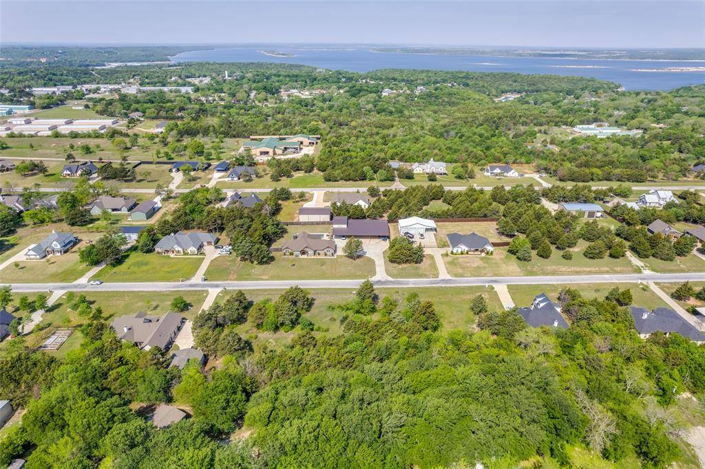 Pottsboro, TX 75076,166 Guy Lane