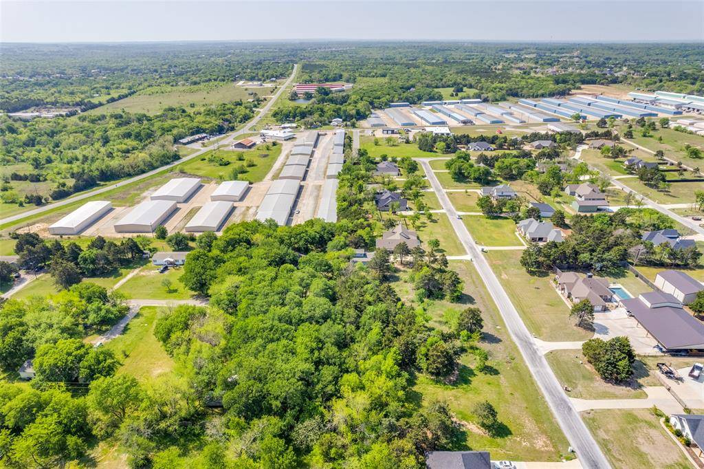 Pottsboro, TX 75076,166 Guy Lane