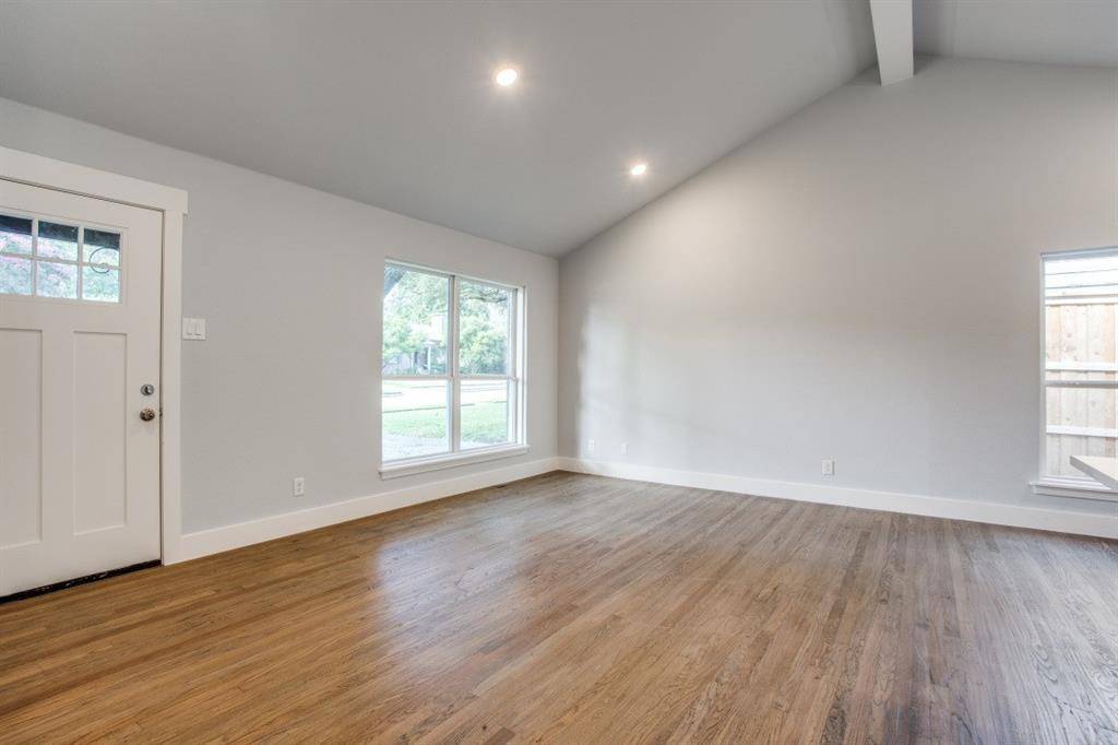 Dallas, TX 75214,6147 Ravendale Lane