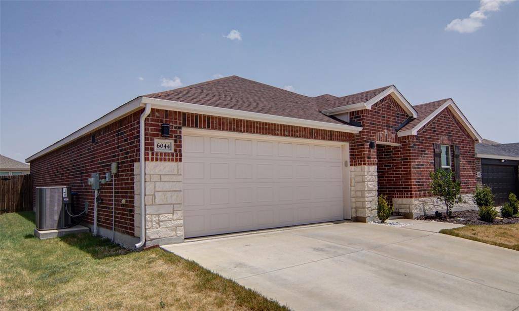 Fort Worth, TX 76179,6044 Misty Breeze Drive