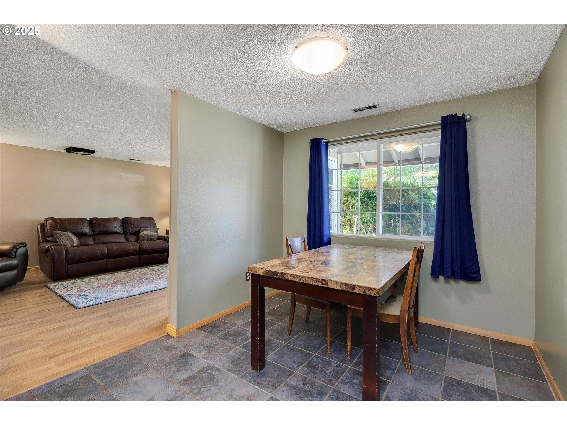 Canby, OR 97013,520 SE 2ND AVE