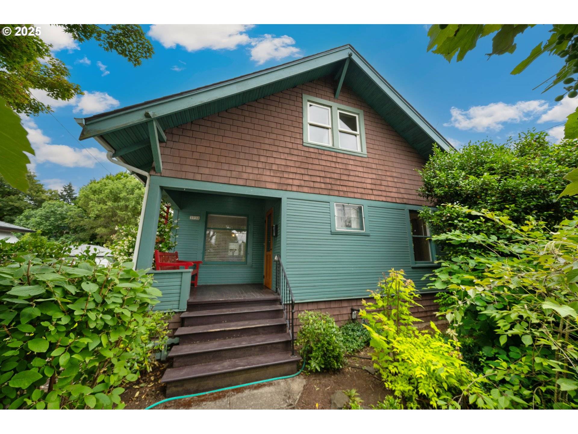 3738 SE SCHILLER ST, Portland, OR 97202