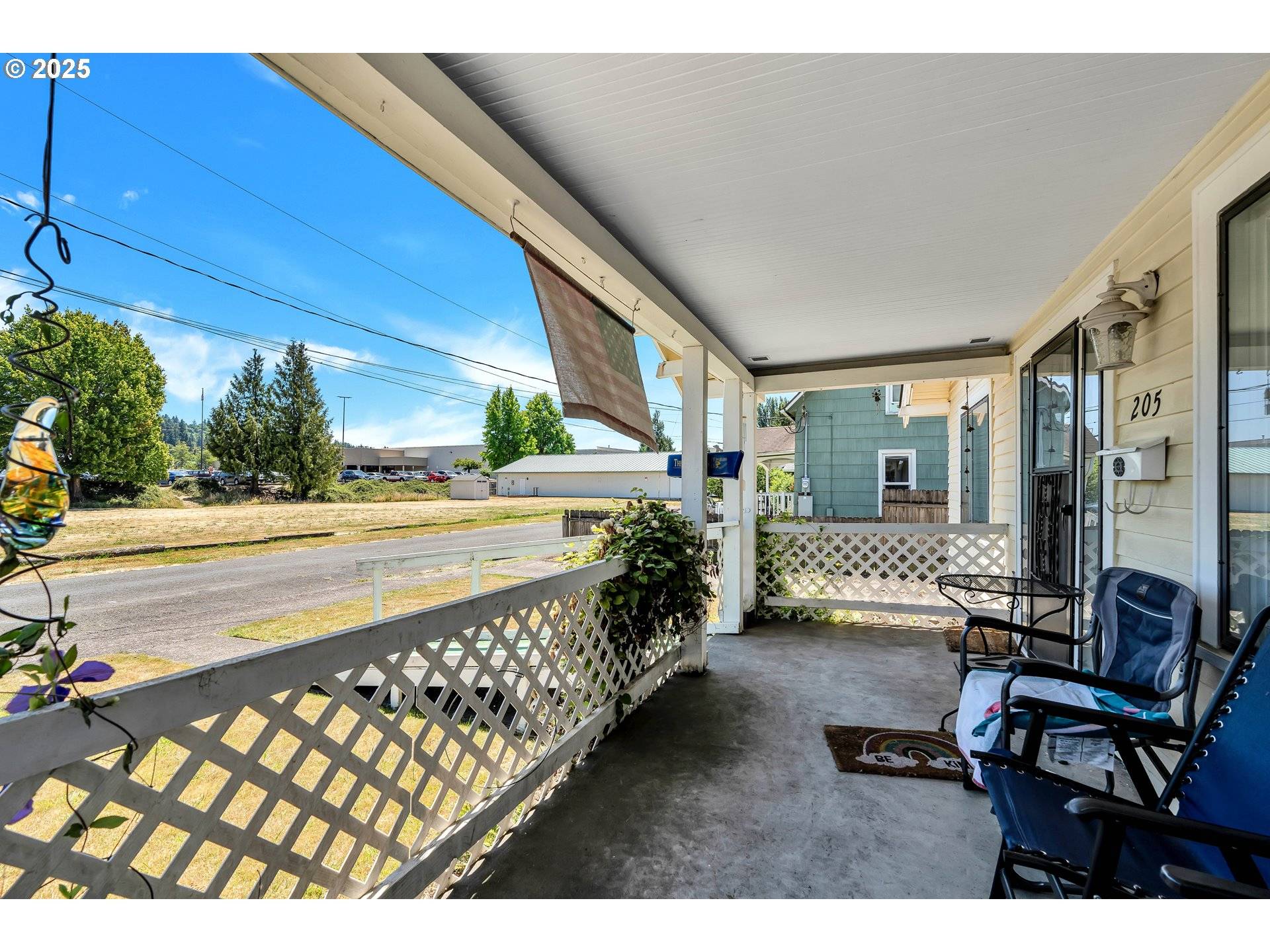 Kelso, WA 98626,205 S 10TH AVE