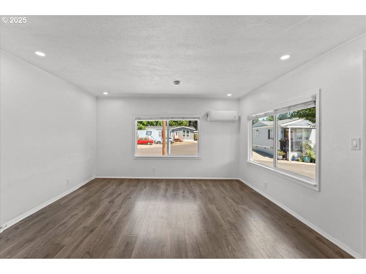 Tualatin, OR 97062,9700 SW TUALATIN RD #20