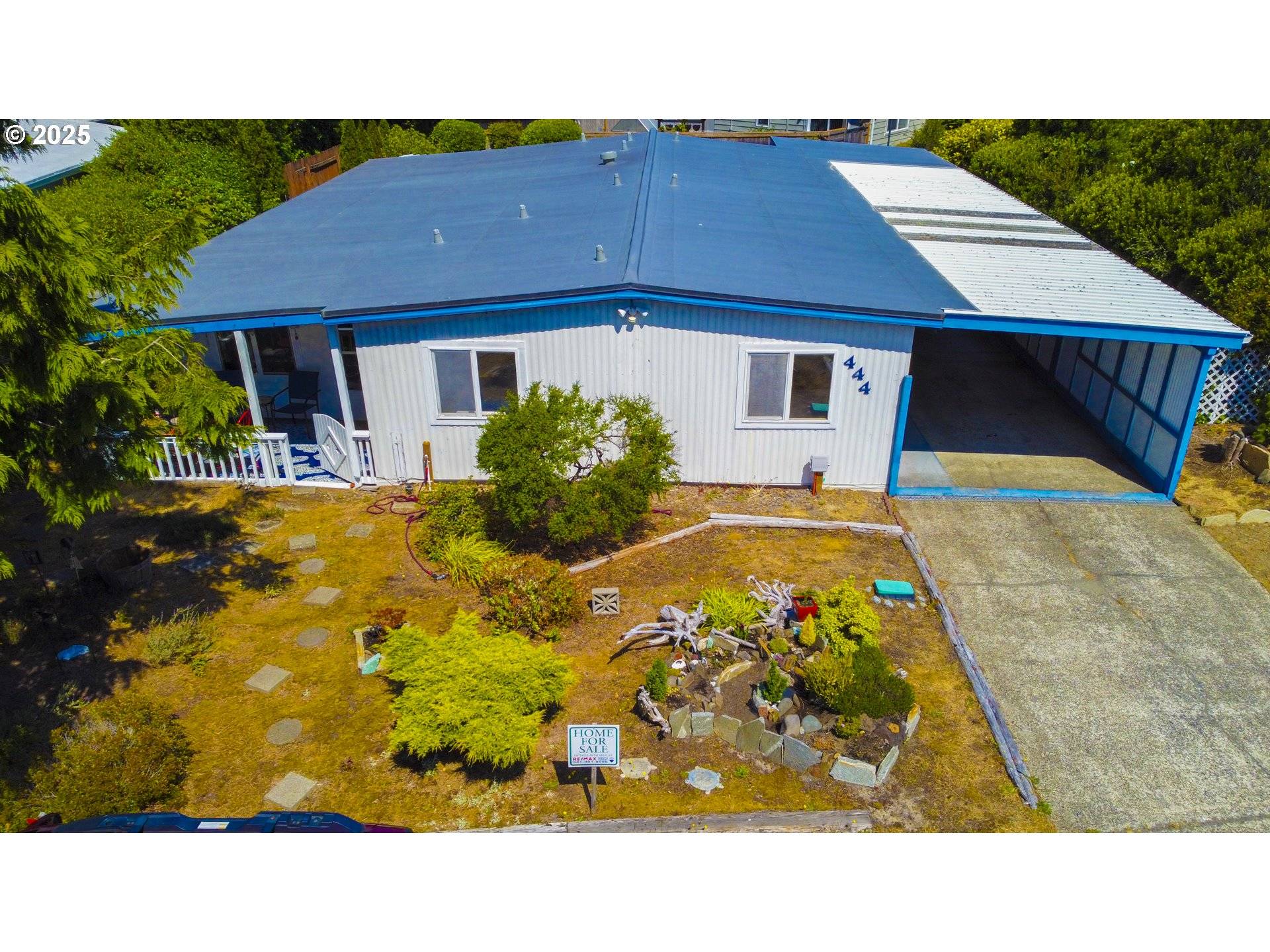 1600 RHODODENDRON DR #444, Florence, OR 97439