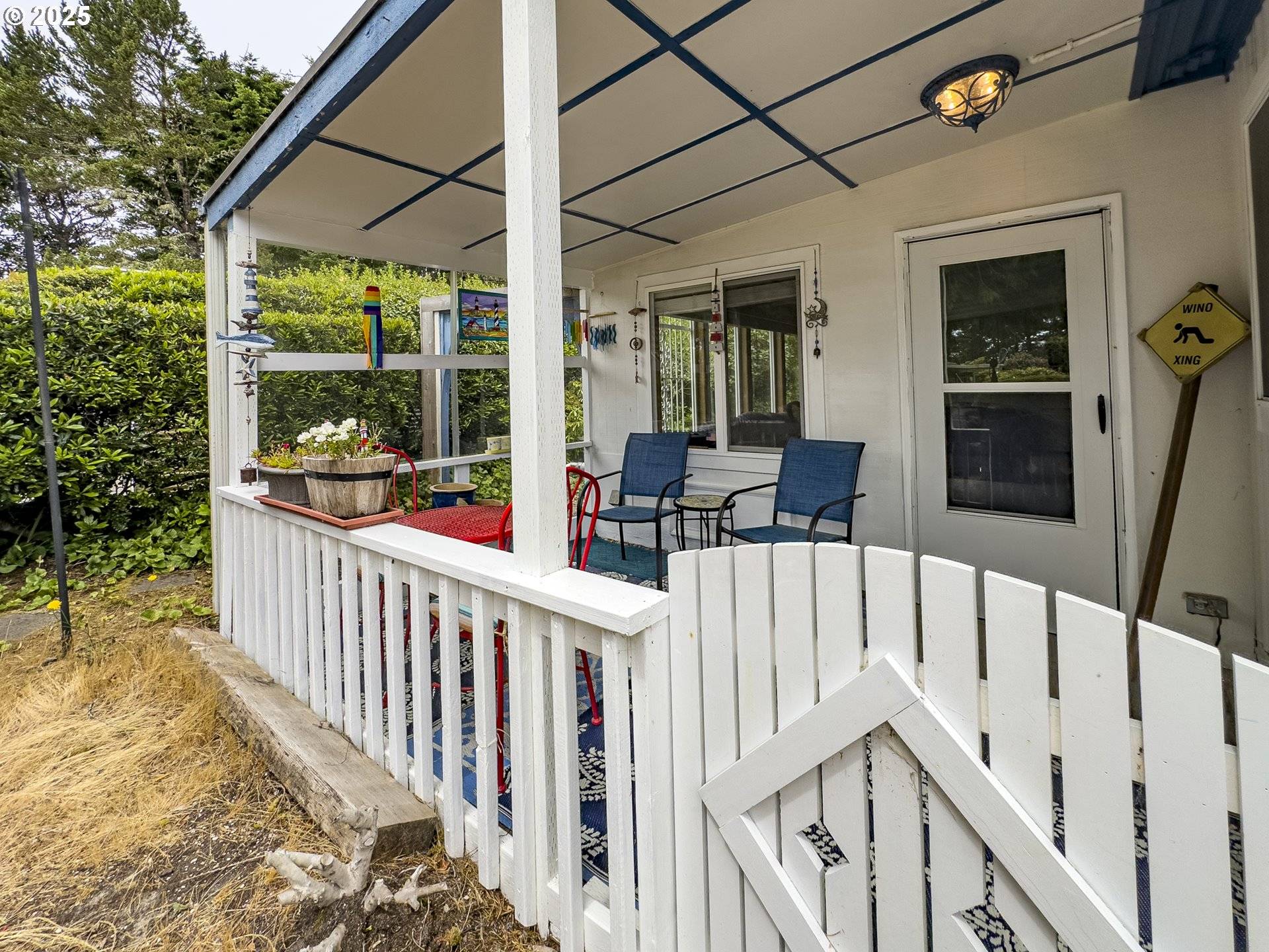 Florence, OR 97439,1600 RHODODENDRON DR #444