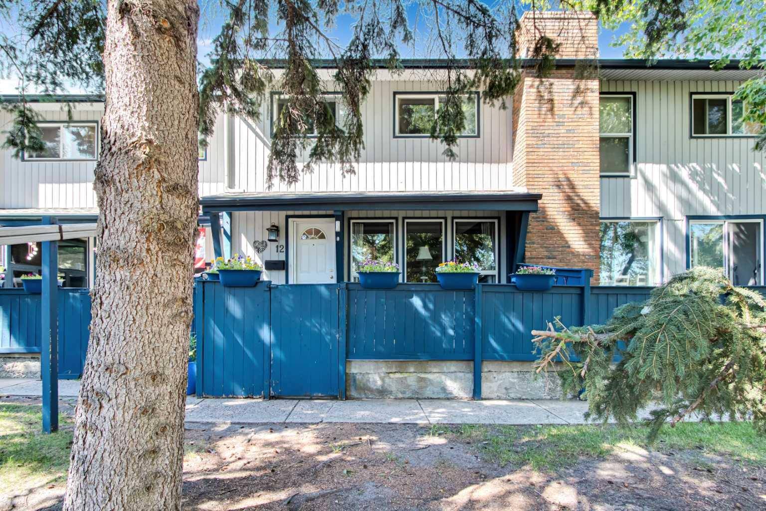5315 53 AVE NW #12, Calgary, AB T3A 2E7