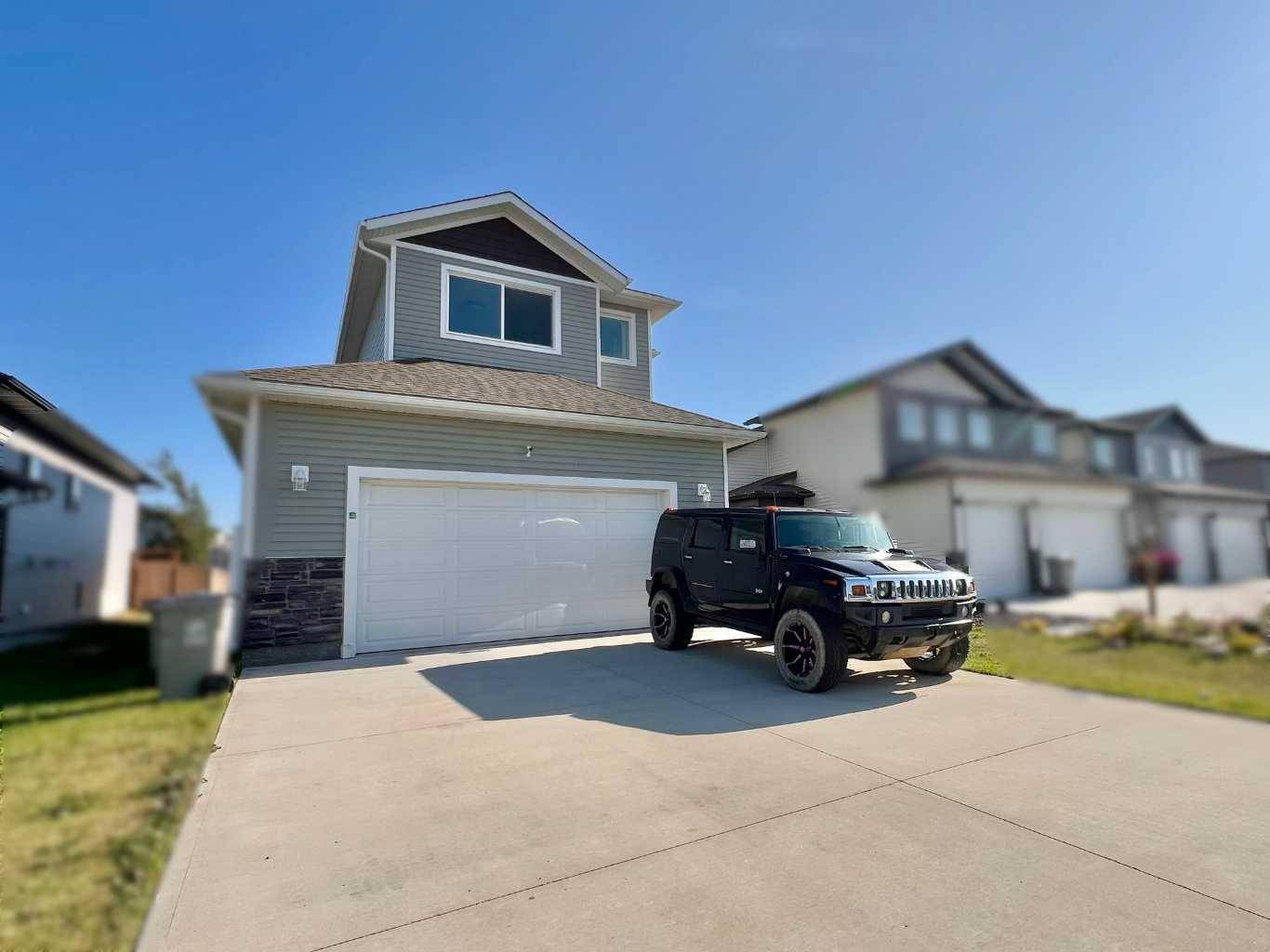 Grande Prairie, AB T8V 6J3,10207 126 AVE