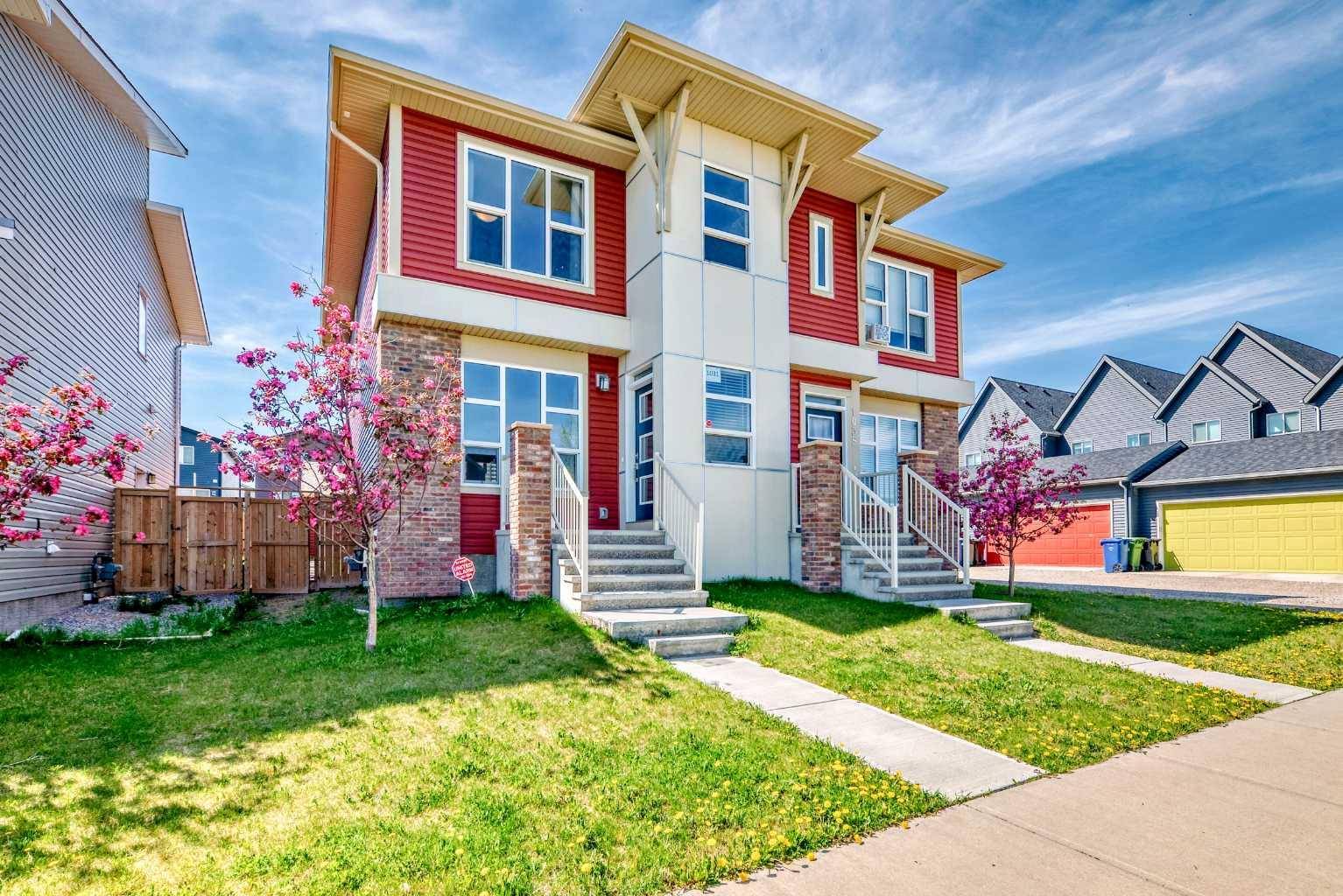 Calgary, AB T3P 1N8,1031 Livingston WAY NE