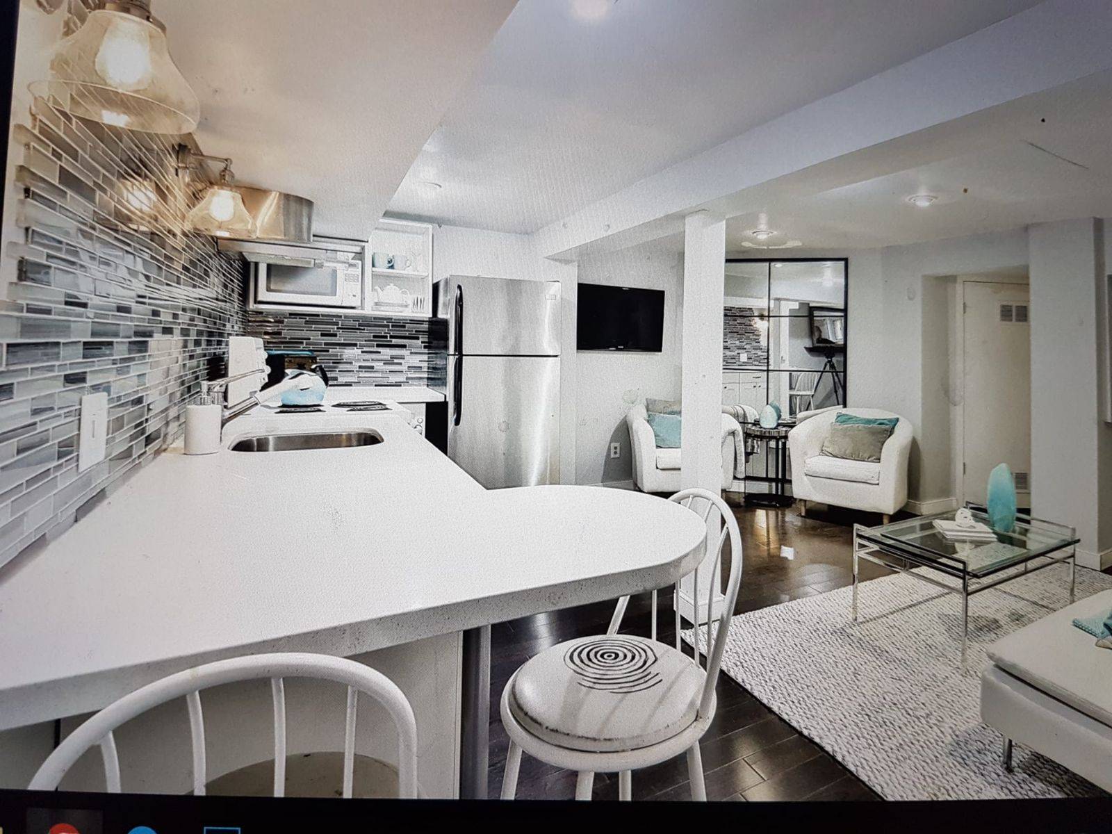 254 Broadway AVE, Toronto C10, ON M4P 1V9