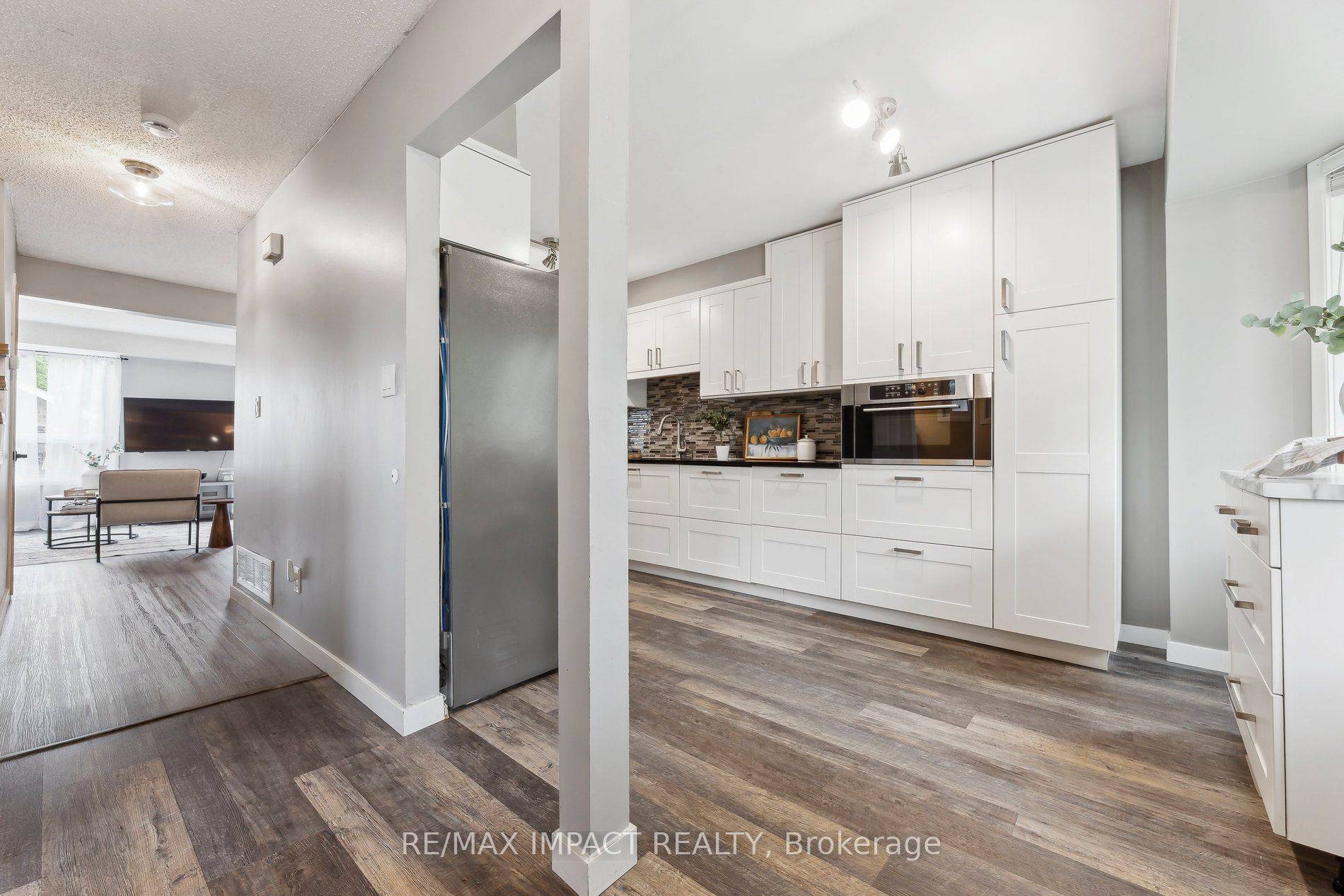 Clarington, ON L1C 4A3,27 Prout DR