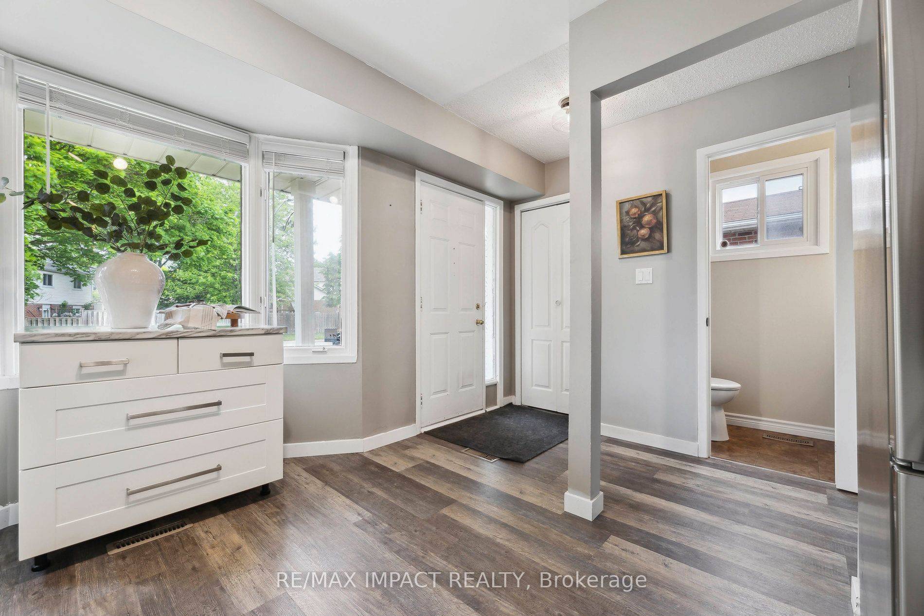 Clarington, ON L1C 4A3,27 Prout DR