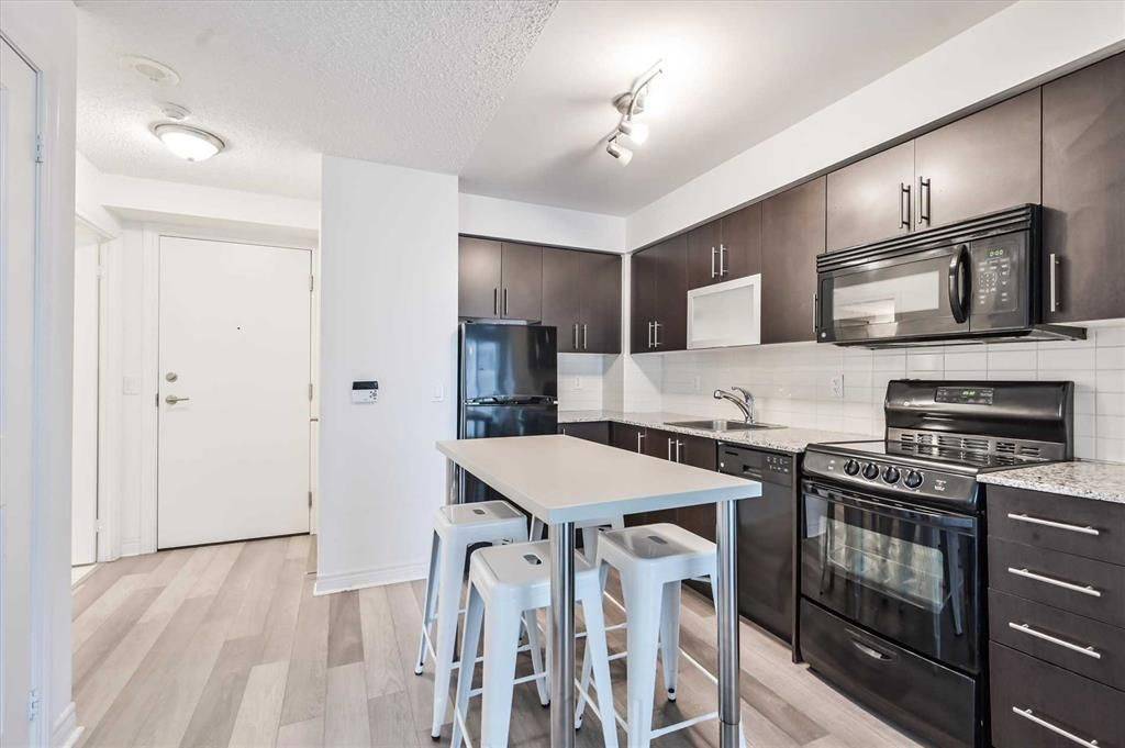 Toronto E09, ON M1P 0A9,50 Town Centre CT #1706