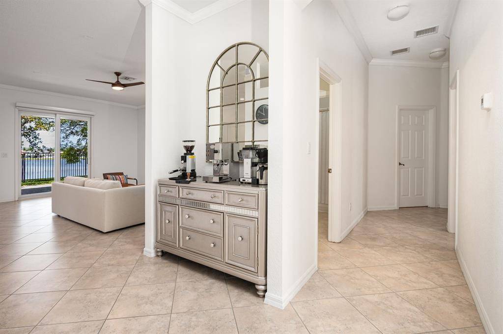 Weston, FL 33332,4435 E Whitewater Ave