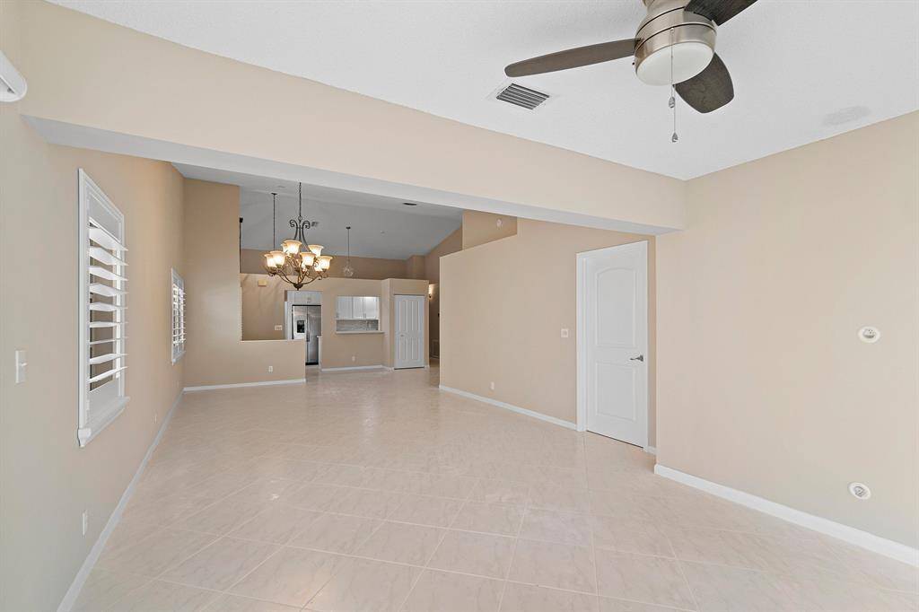 Delray Beach, FL 33446,7742 Coral Lake Dr #1