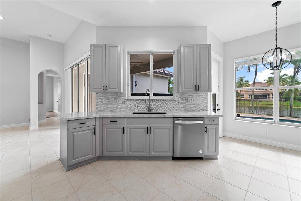 Parkland, FL 33076,7098 NW 111th Ter