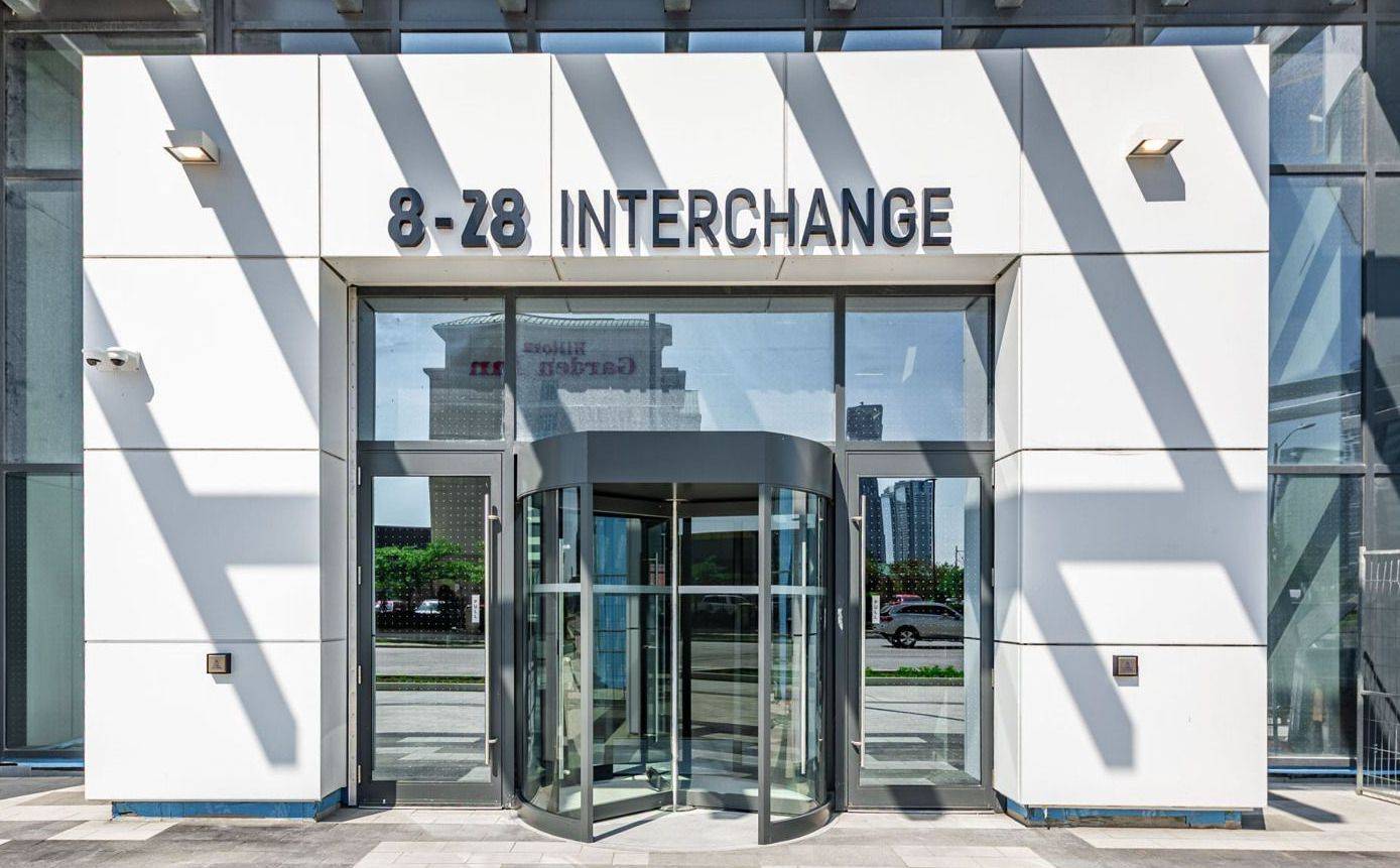 Vaughan, ON L4K 0P8,28 Interchange WAY #909