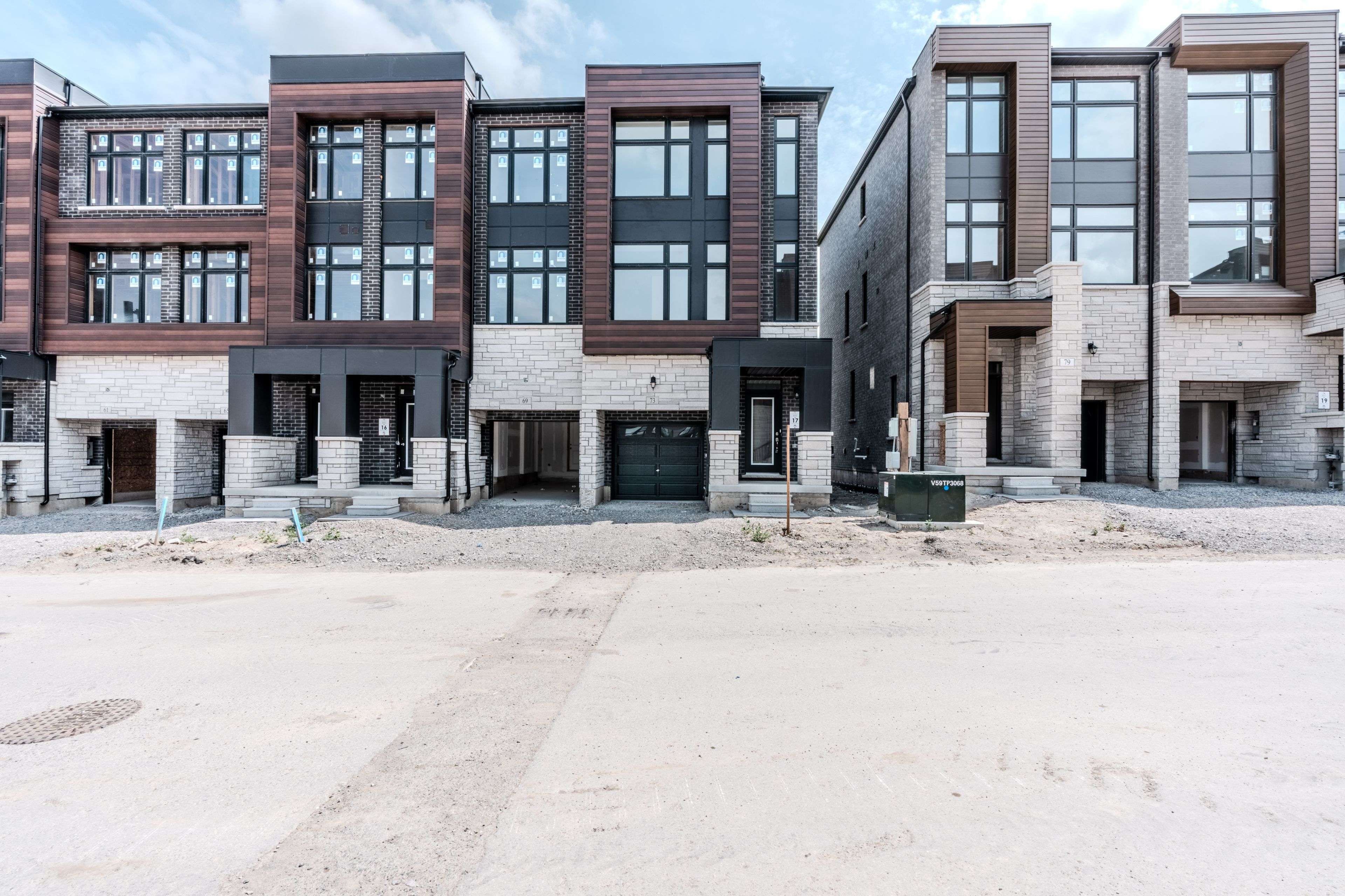 73 Divadale Cross, Vaughan, ON L4L 1A7