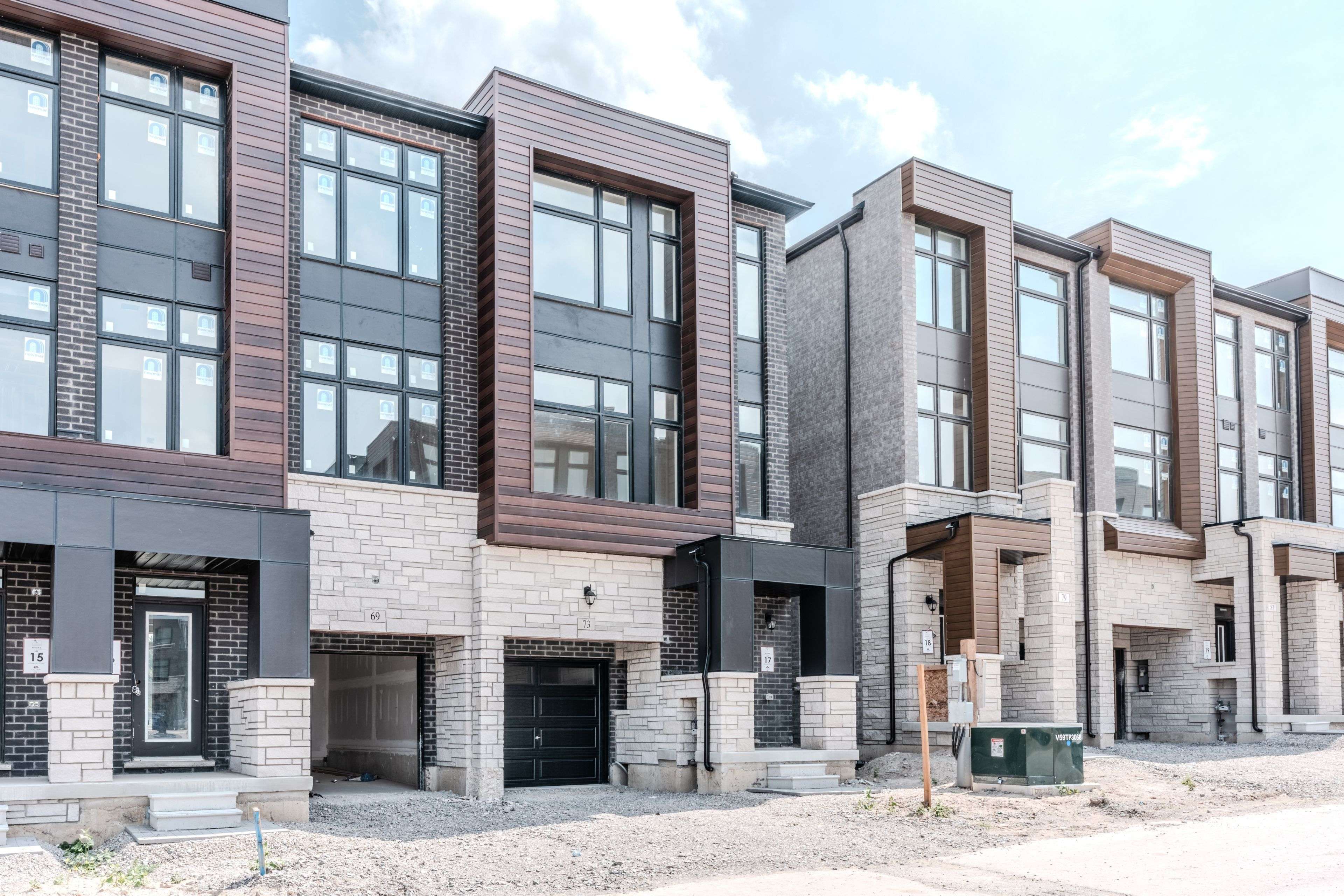 Vaughan, ON L4L 1A7,73 Divadale RD