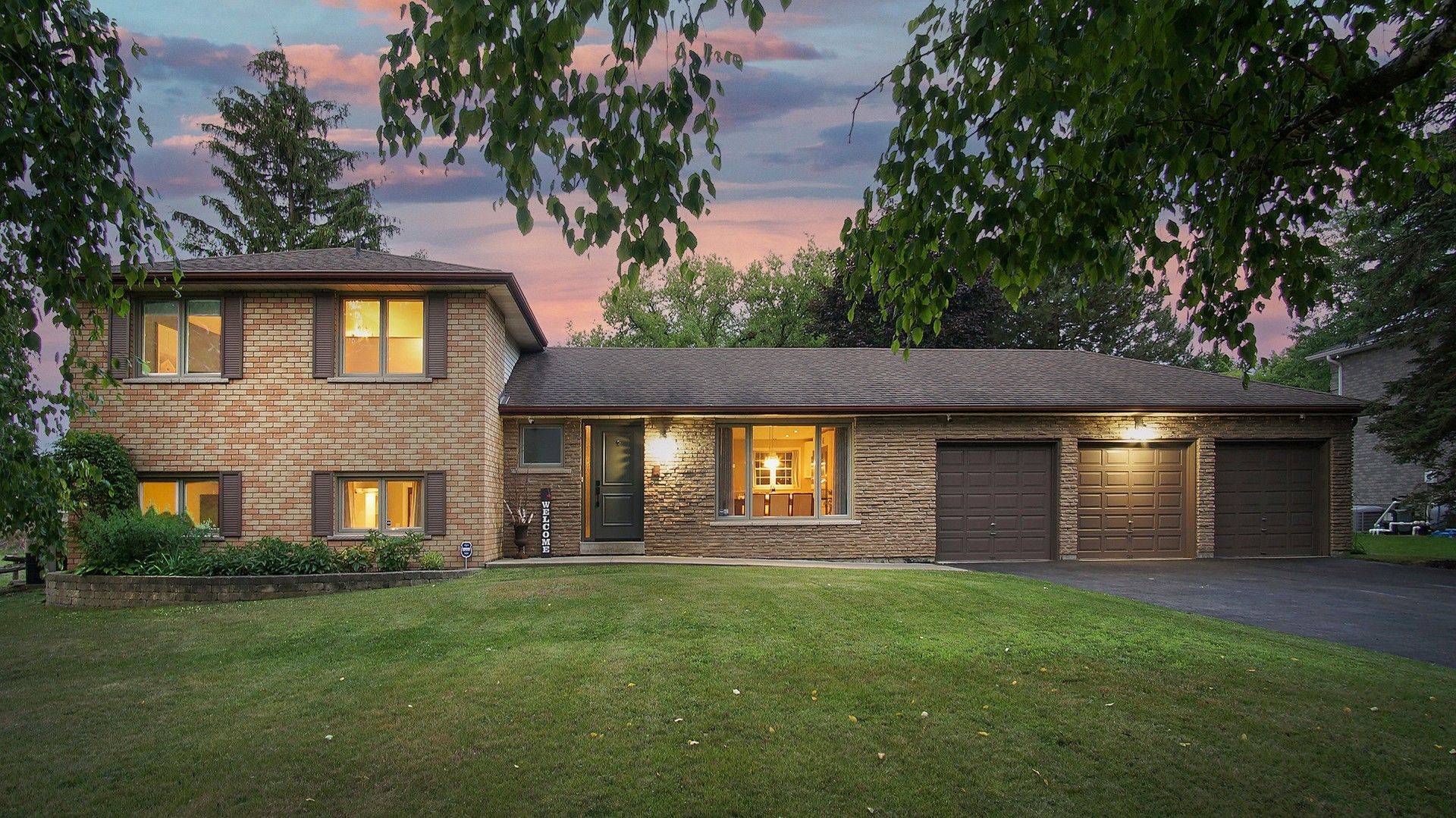 8 Balmoral HTS, East Gwillimbury, ON L0G 1R0