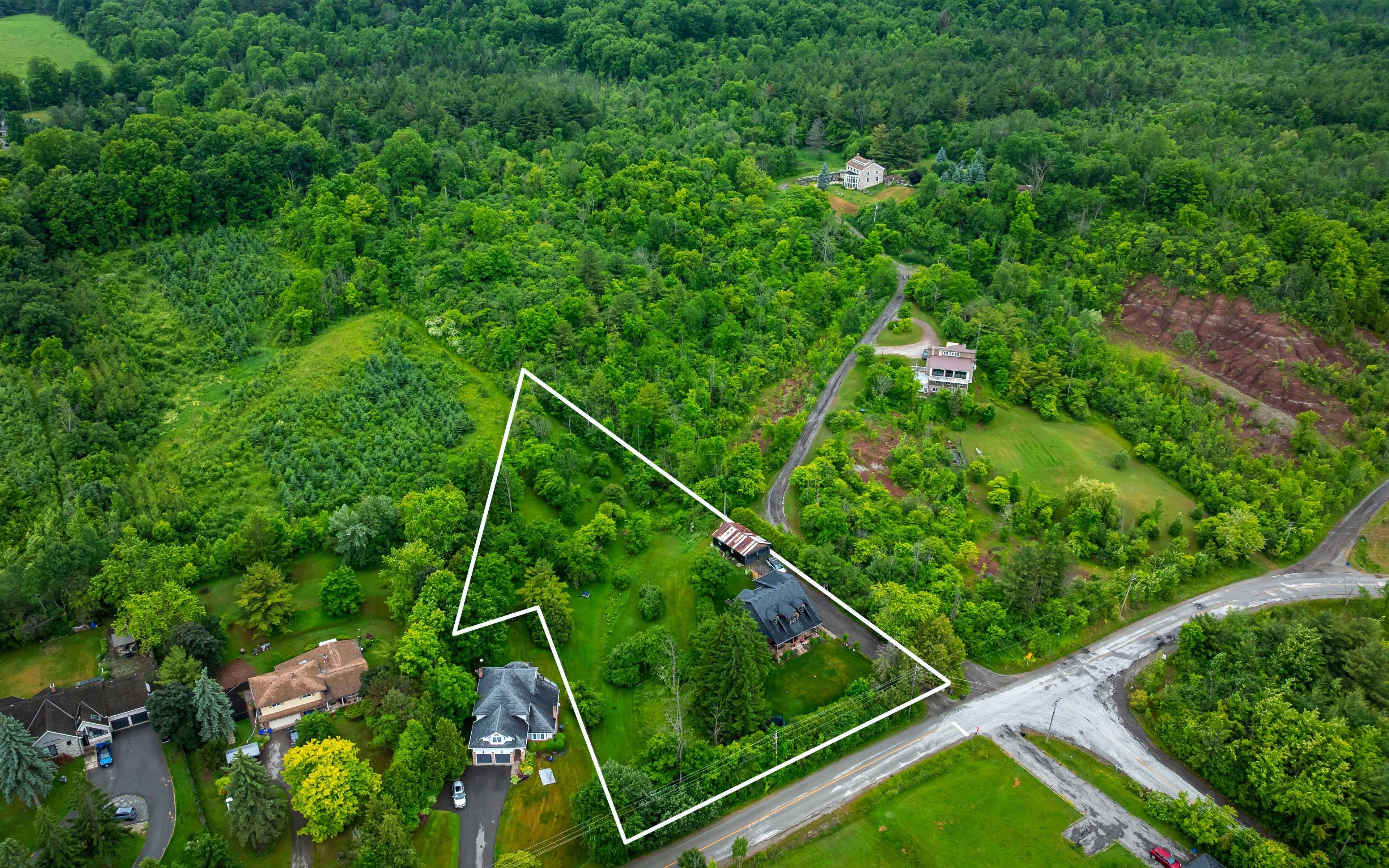 Halton Hills, ON L7G 4S8,13394 Tenth Line