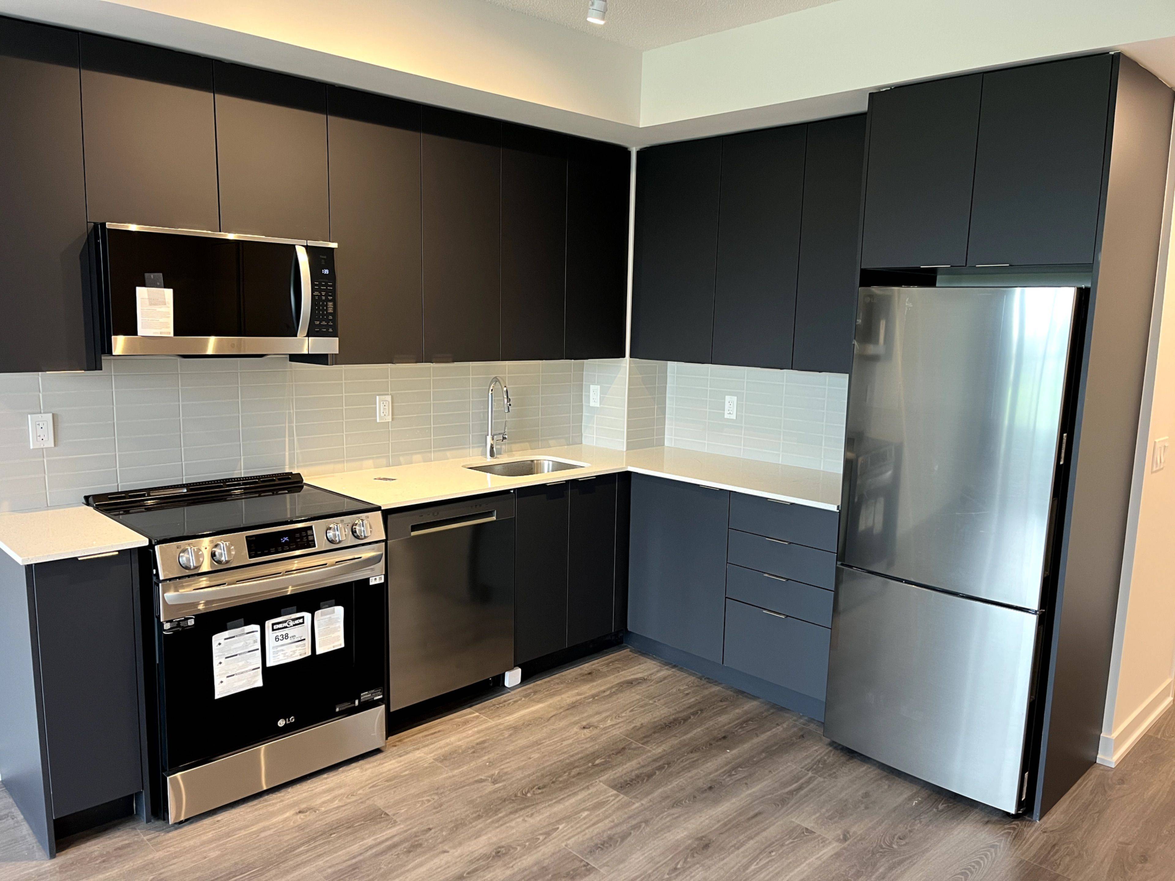 Brampton, ON L6Y 6L6,225 Malta AVE #207
