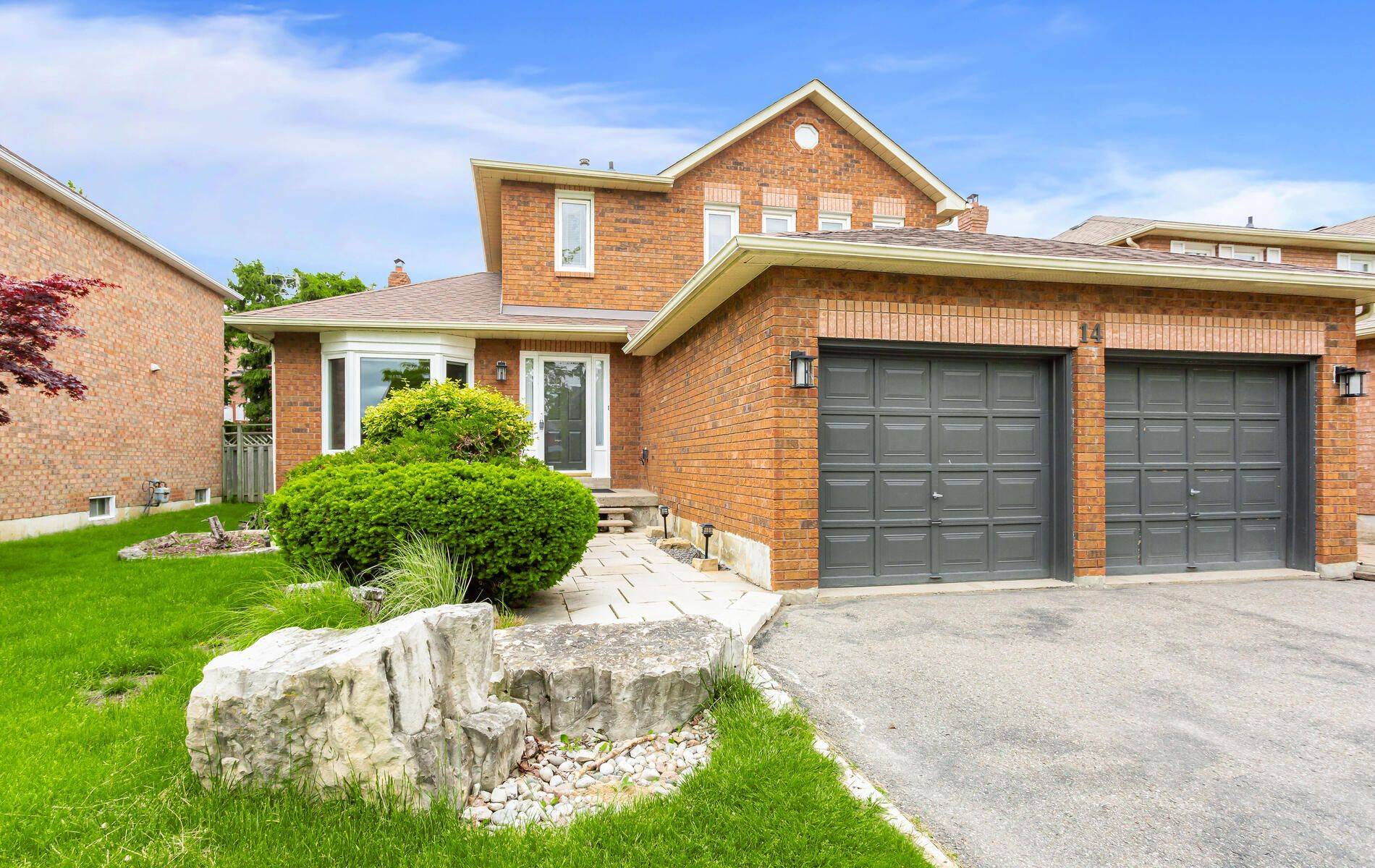 Brampton, ON L6X 3H6,14 Burt DR