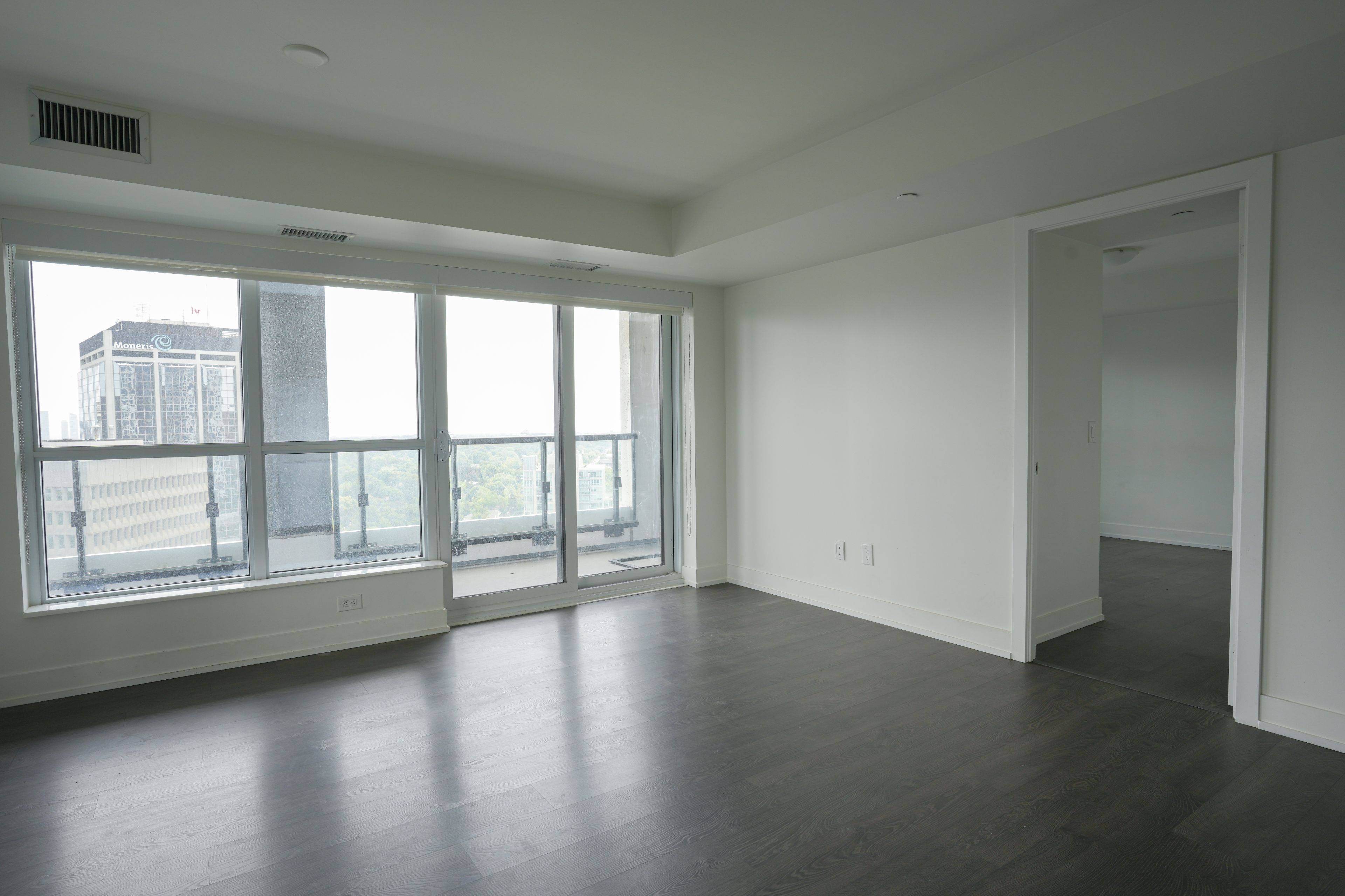 Toronto W08, ON M9A 0C8,5 Mabelle AVE #1828