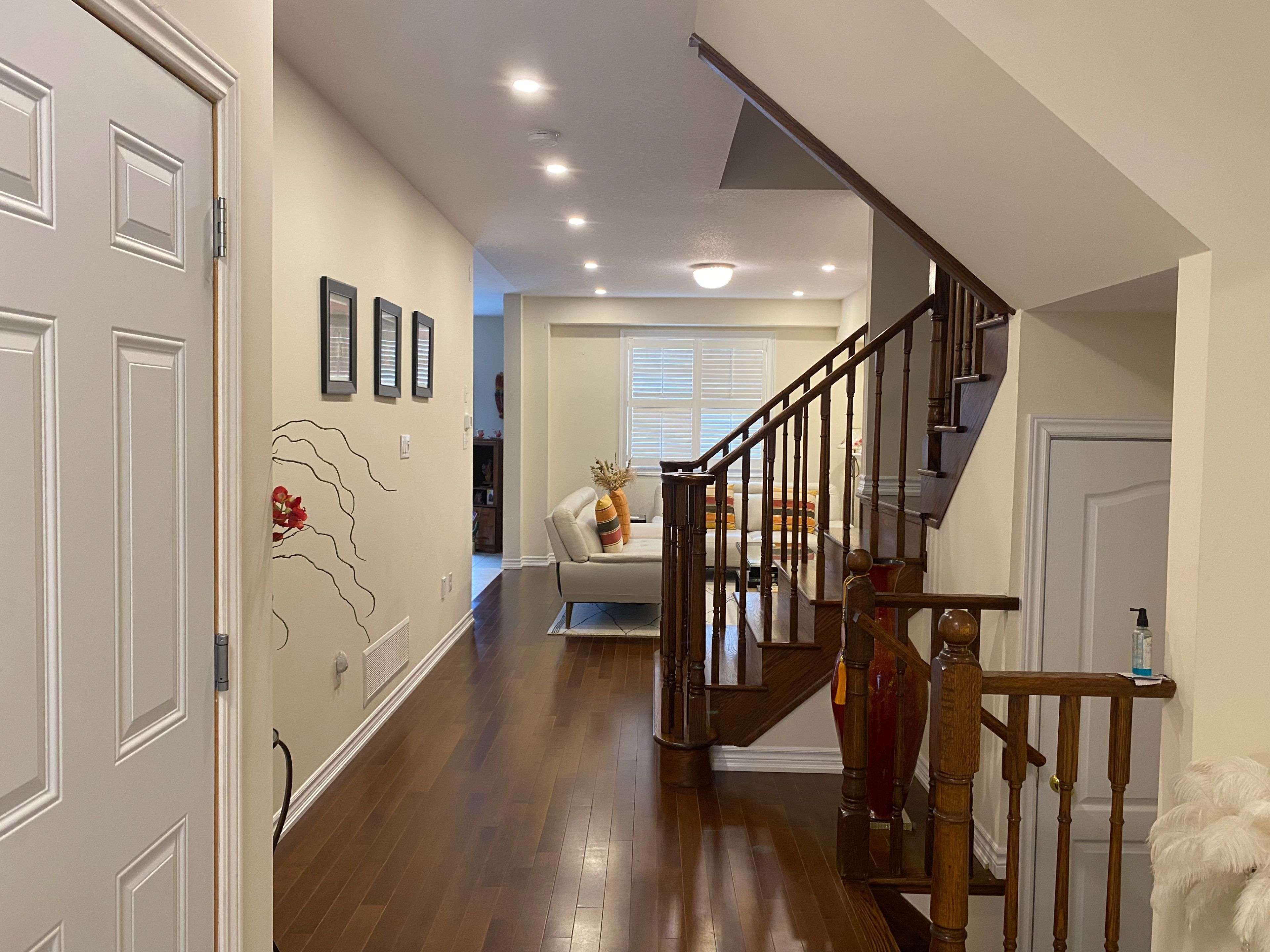 Milton, ON L9T 8L7,624 Murray Meadows PL